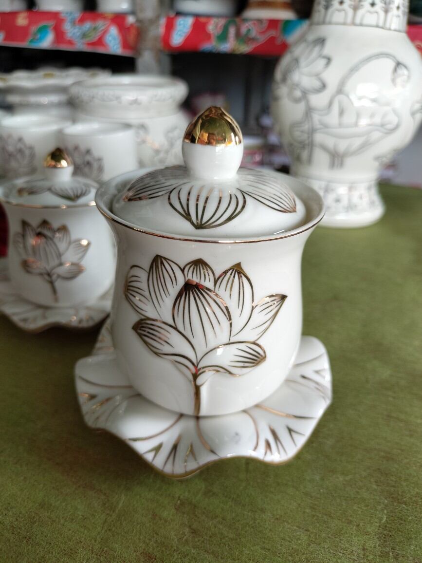 Bộ Thờ Cúng Bạch Ngọc Sen Cao Cấp