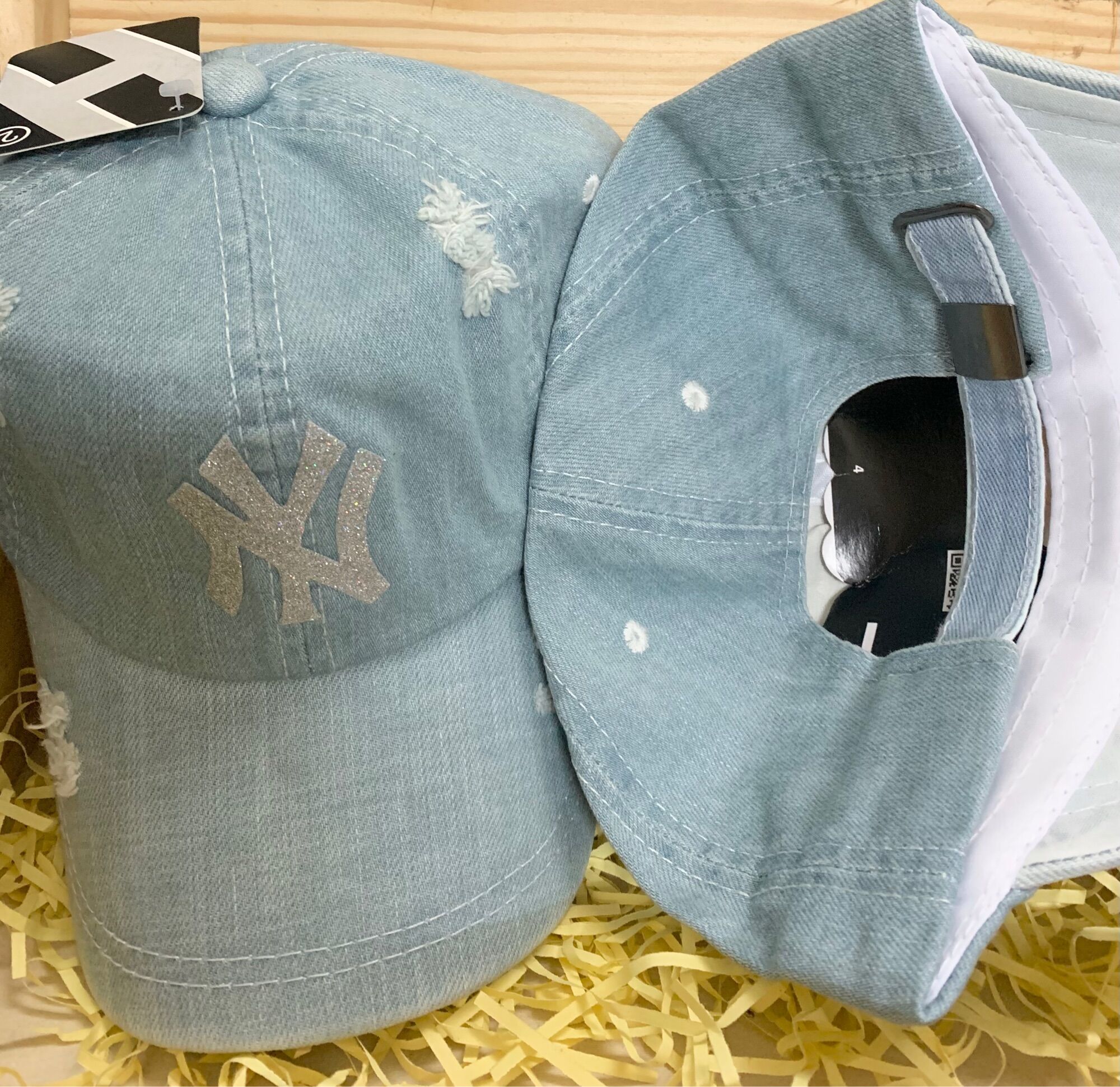 Nón Kết Nữ Logo NY