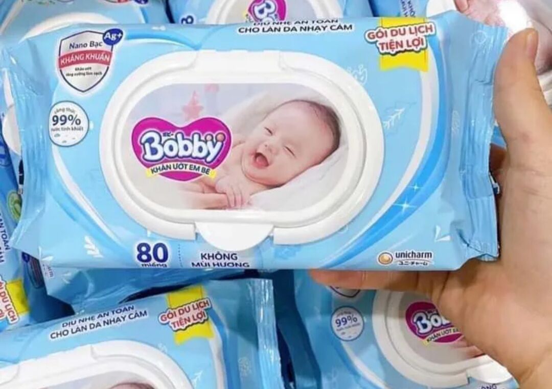 Khăn ướt Bobby không mùi 80 miếng - Bao bì năm 2023 dính ít băng keo