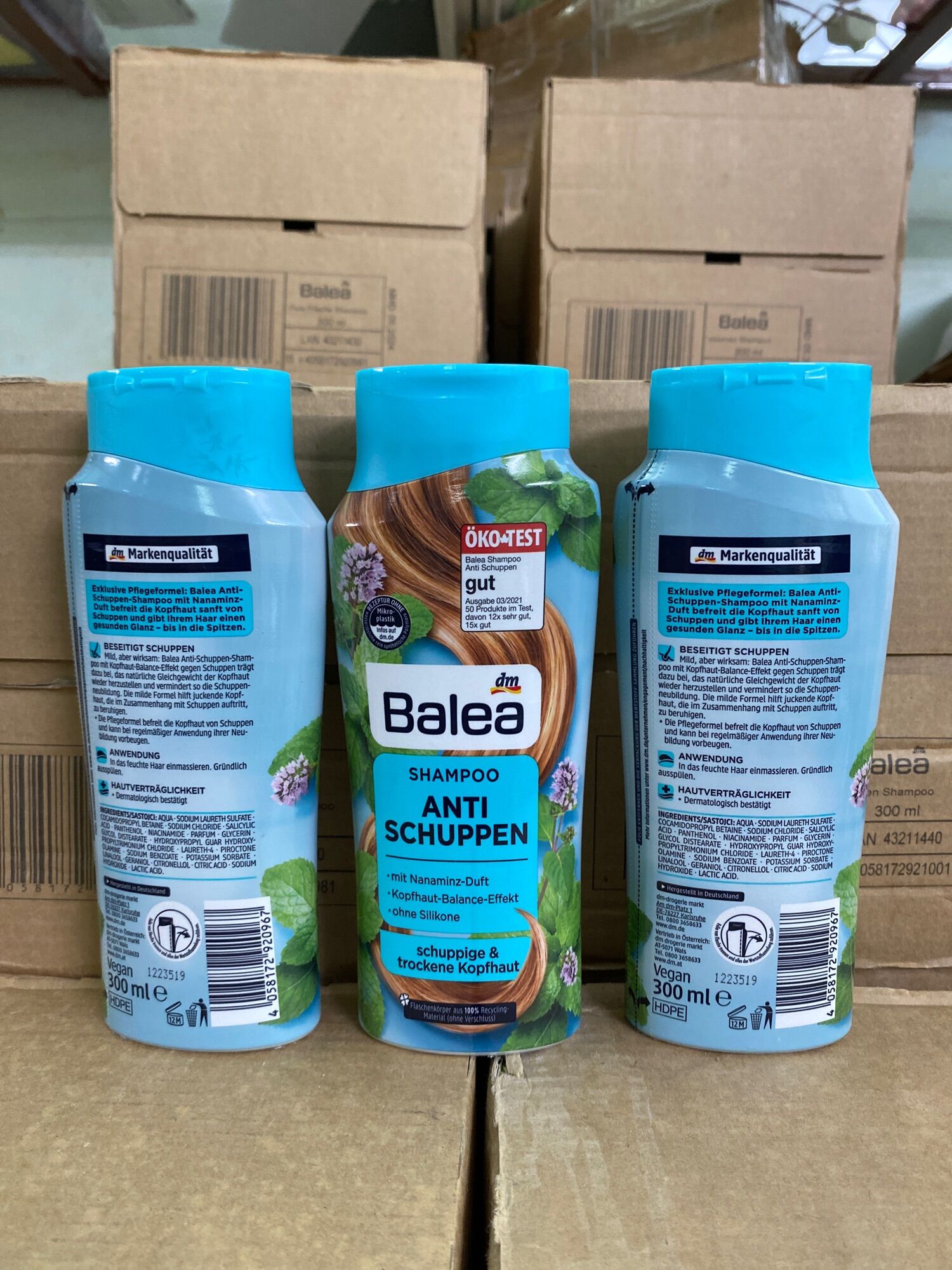 Dầu gội nữ Balea Anti Schuppen 300ml.