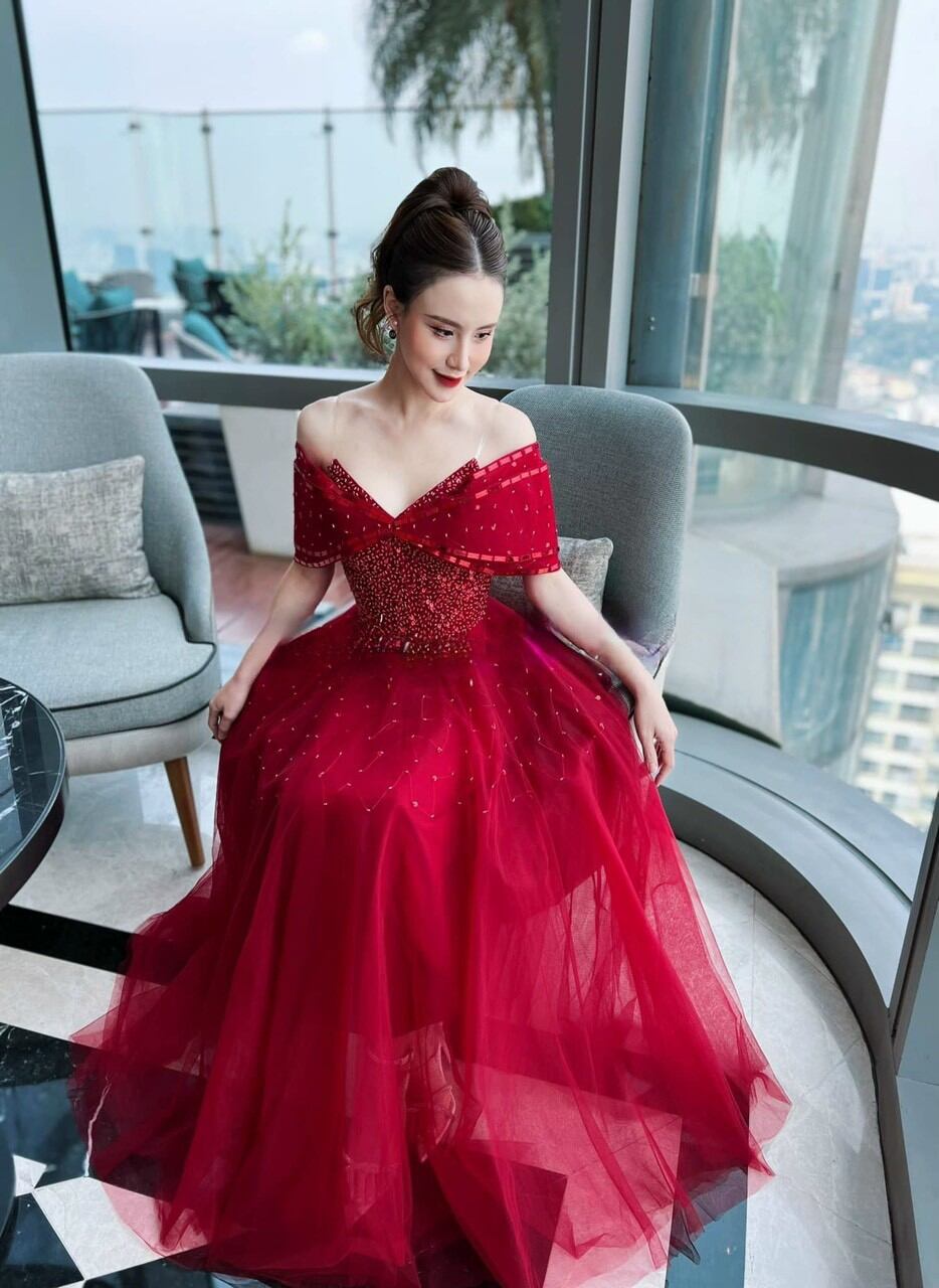 ĐẦM XÒE TRỄ VAI KẾT( kèm ảnh thật )