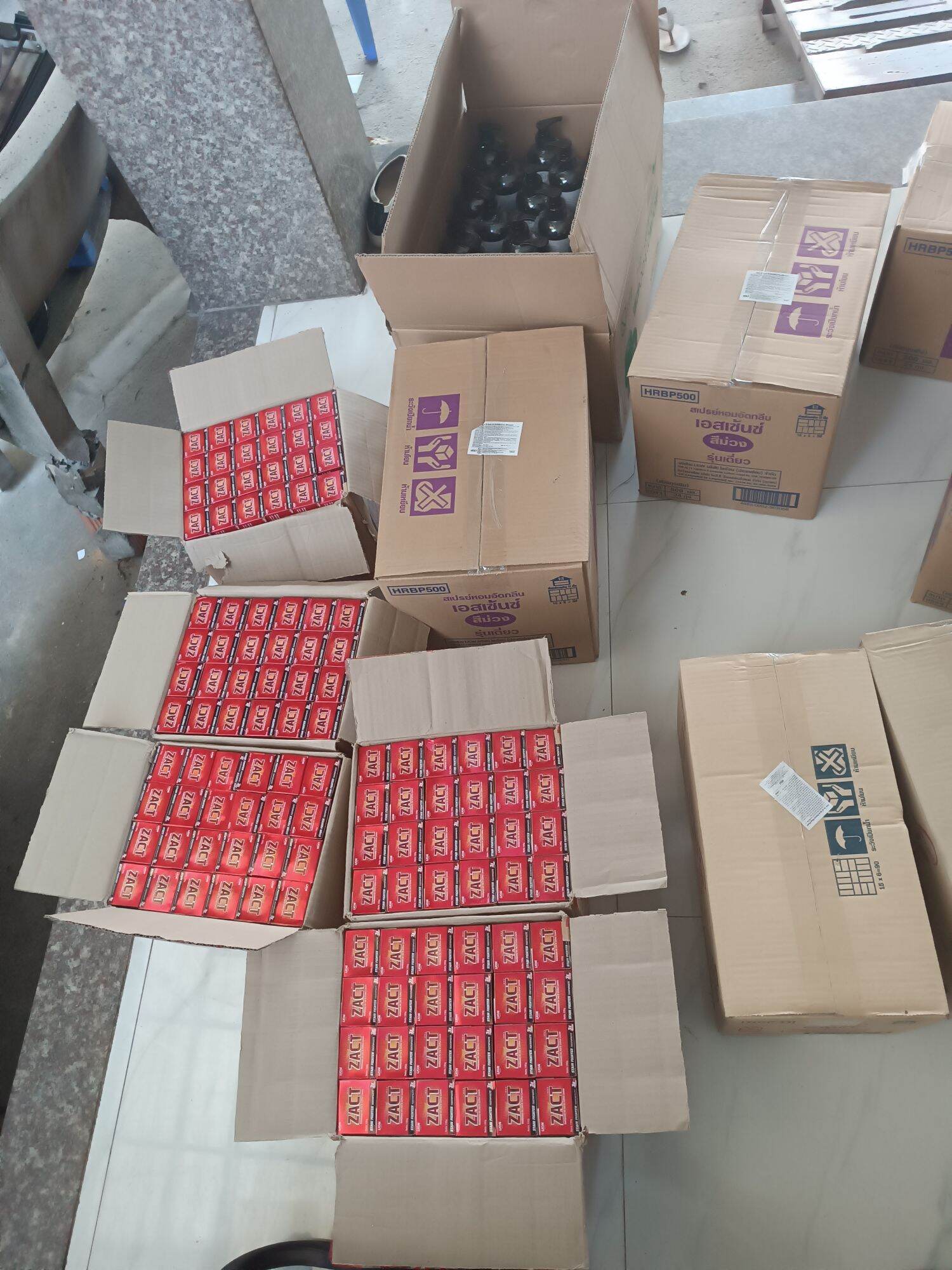Kem đánh răng Zact 190g nhập khẩu Indonesia