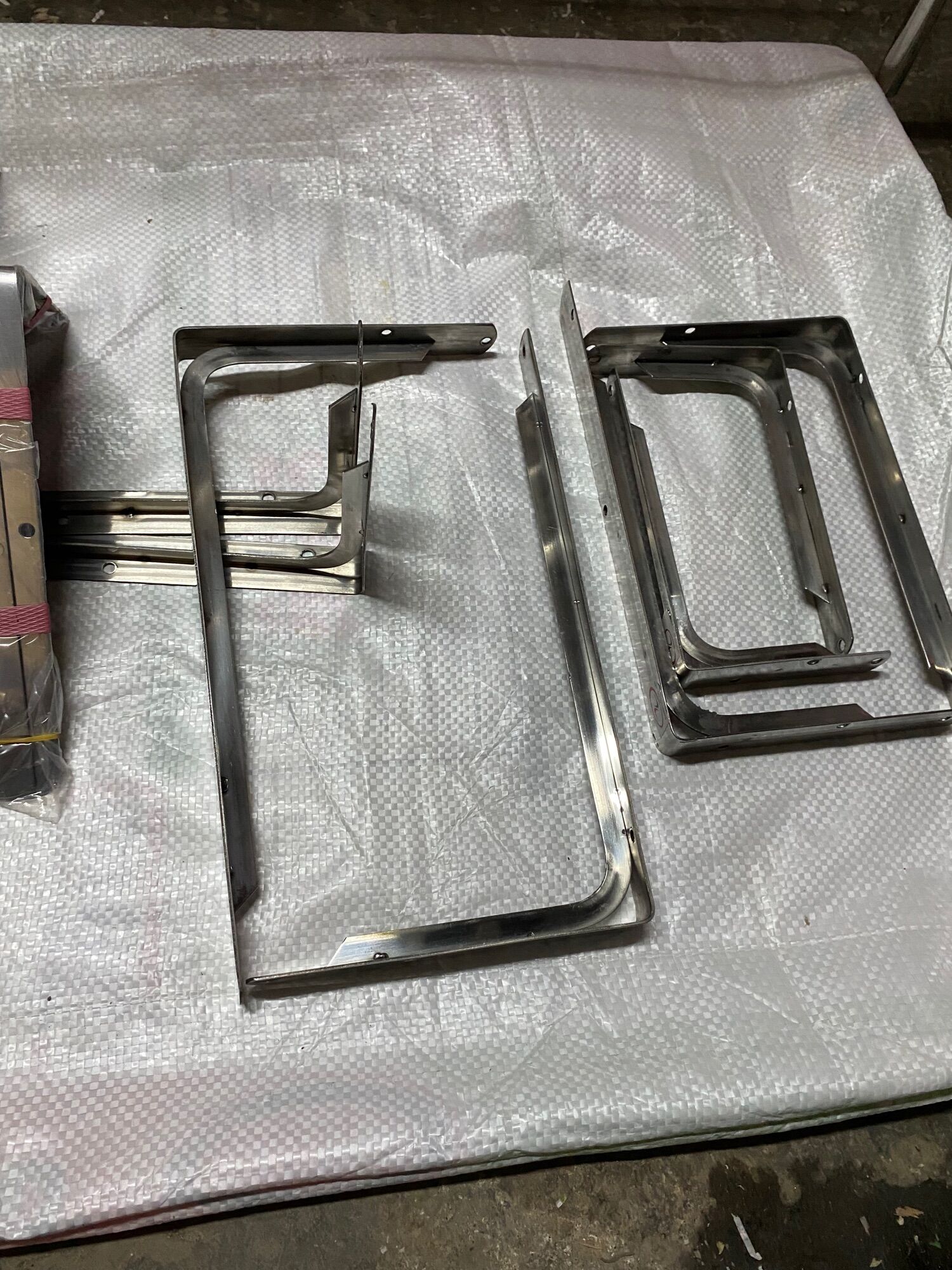 Cặp ke giá đỡ siêu tiện bằng Inox (ke chống giữa)