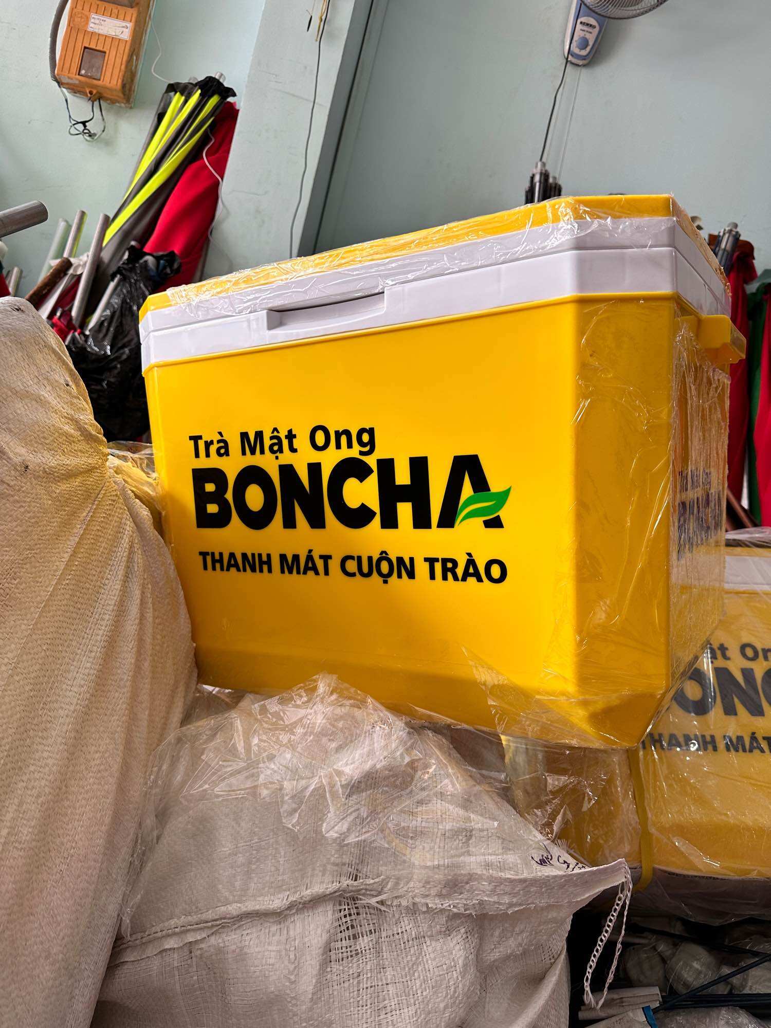 Thùng đá giữ nhiệt