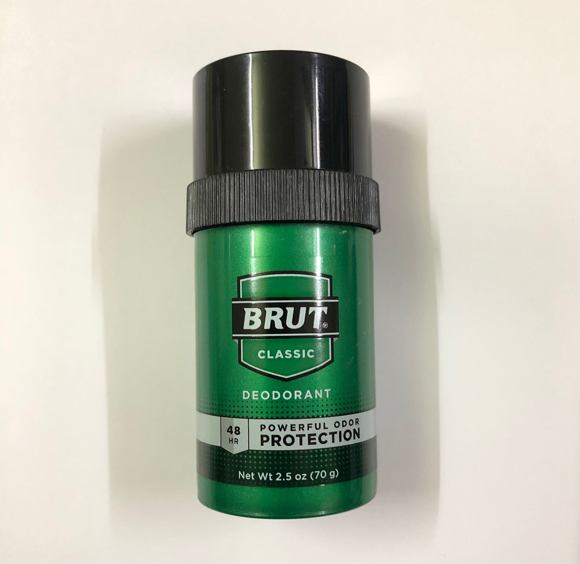 Lăn Khử Mùi Nam Brut Classic 48h Deodorant Powderfull Odor Protection 70g