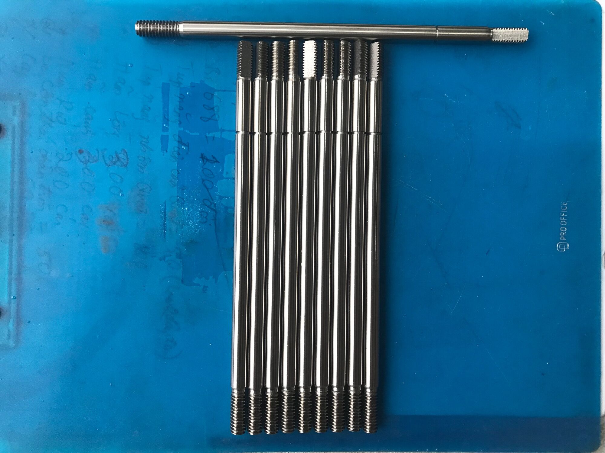 10 cái trục quạt 19cm đầu vát (không kèm bạc)