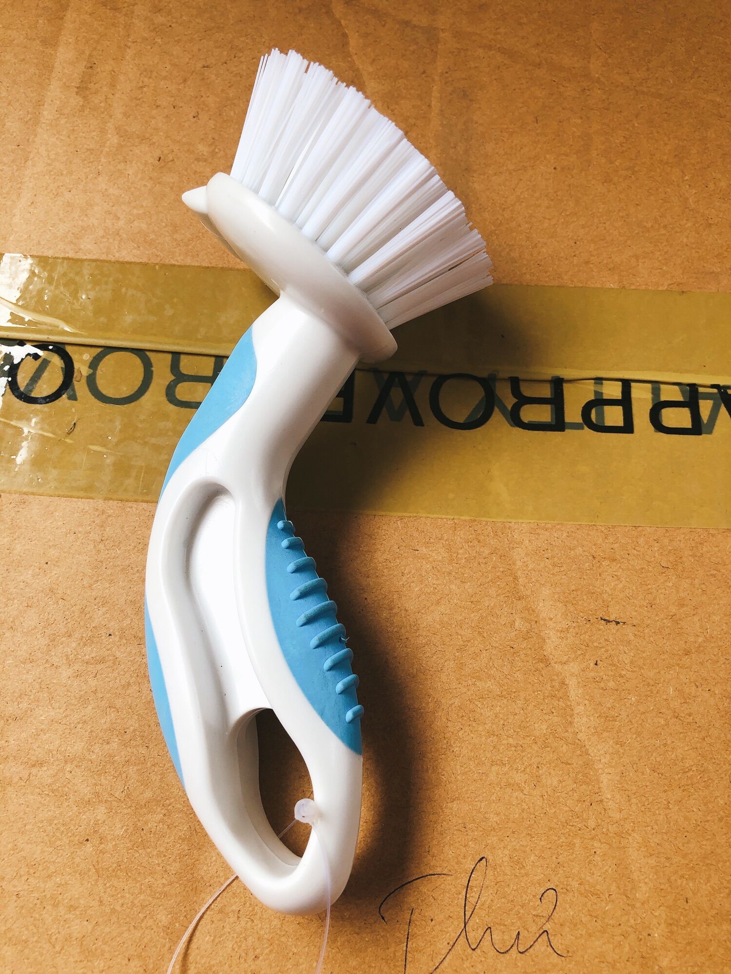 Cọ nồi chảo cán ngắn quý phu nhân TS - 5229 ( 1 cây )