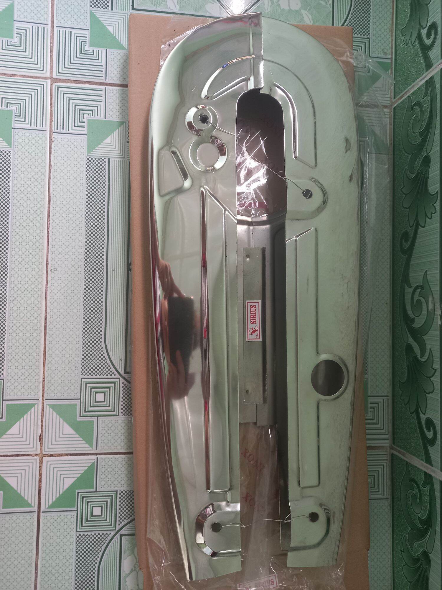 Hộp sên inox cho sirius xăng cơ