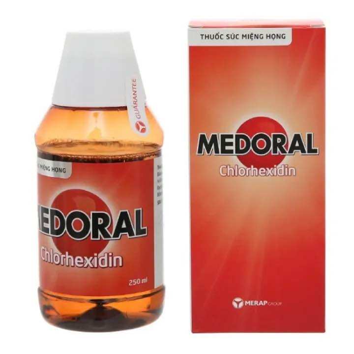 Nước súc miệng medoral chai lớn 250ml