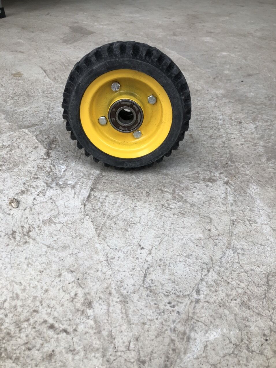 Bánh xe đẩy hàng đường kính 16cm
