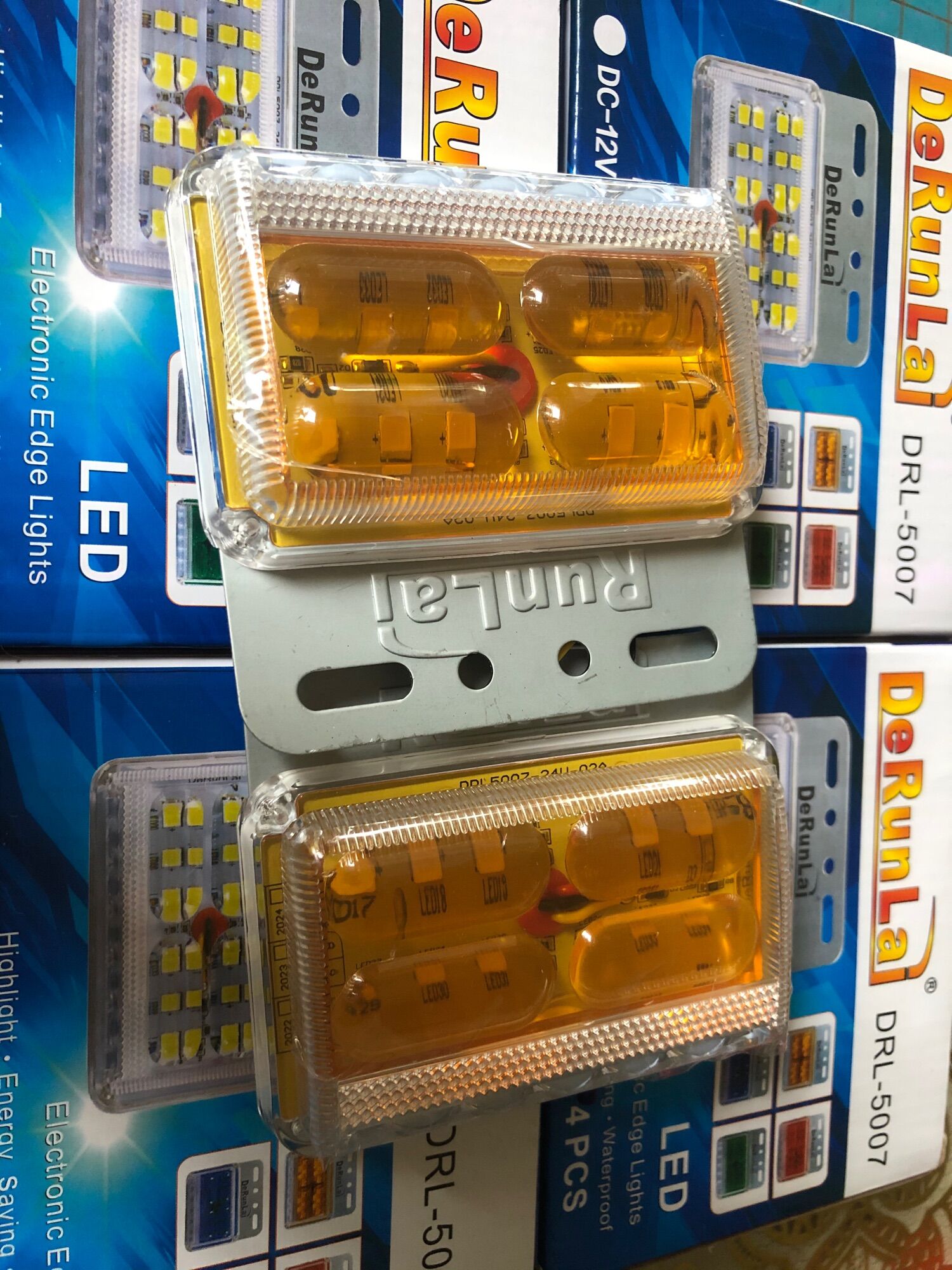 Đèn led sườn 5007 giá 1hộp 4 cái