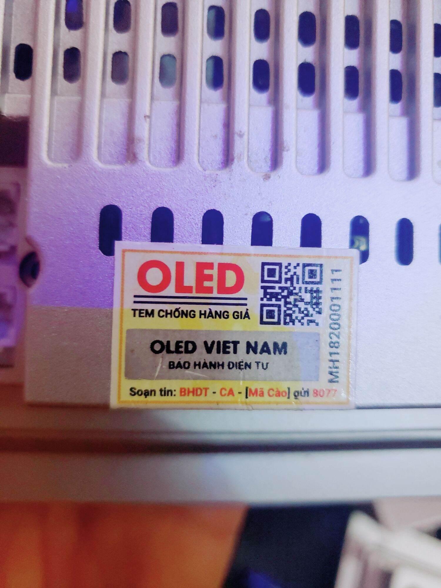 Màn Androi OLED C8 giành cho các loại ô tô (tất cả các hãng xe )