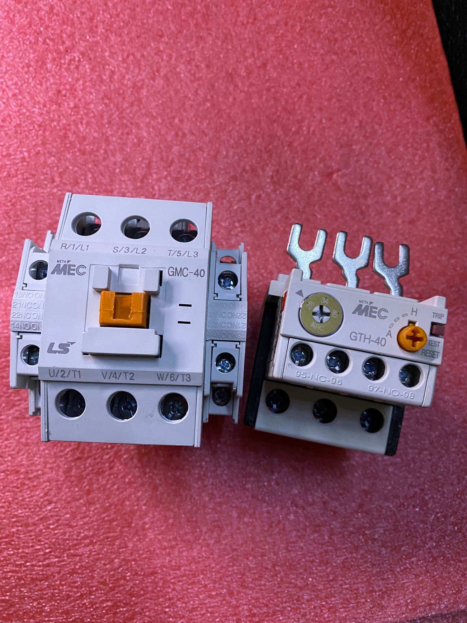 Combo bộ khởi động từ và rơle nhiệt GMC40A-220 v
