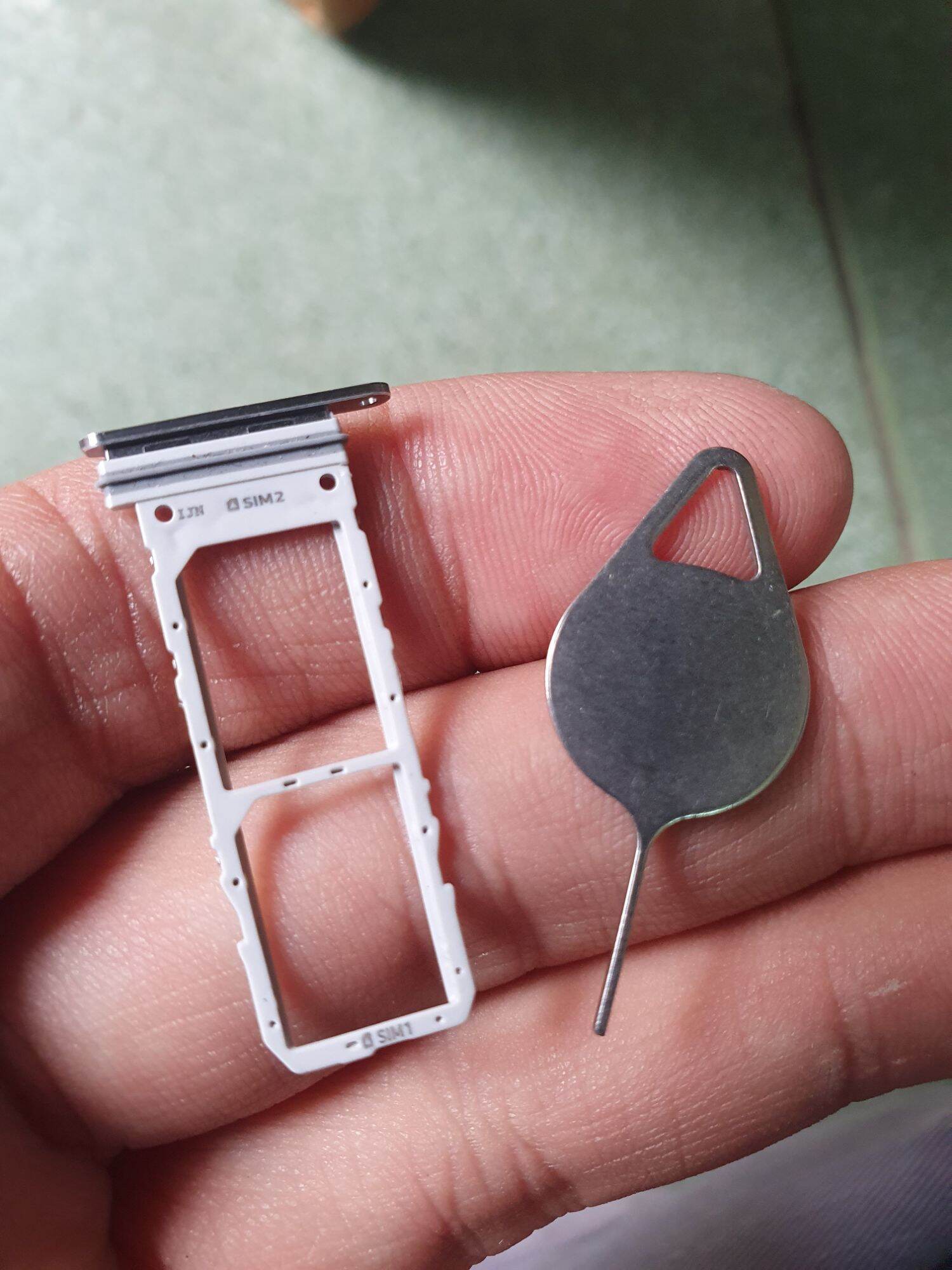 Khay sim samsung Note 10 2 sim màu Bạc / Đa sắc tặng kèm cây lấy sim
