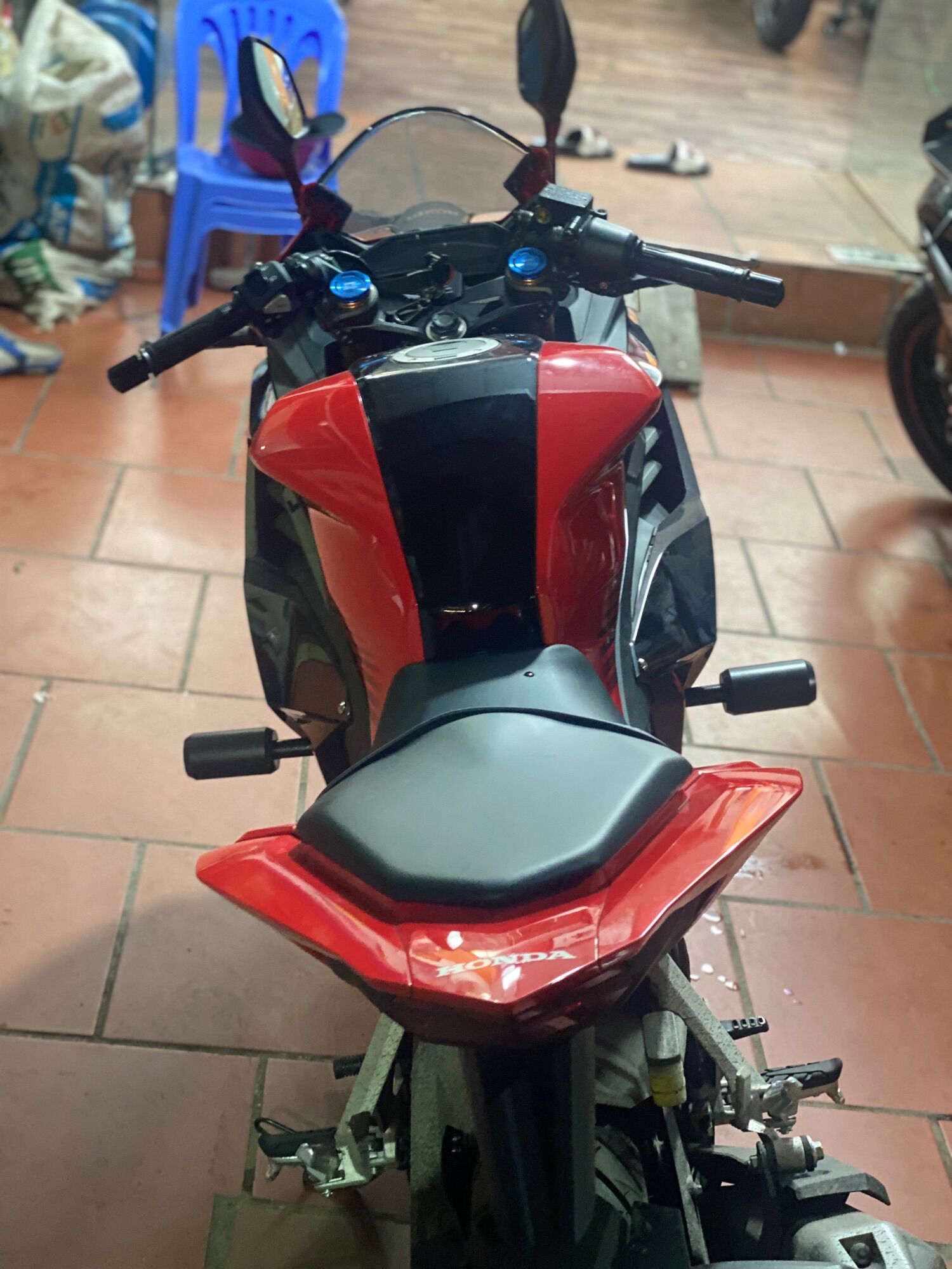 Chống đổ khung sườn CBR 150 2021 ( ko khoan nhựa)
