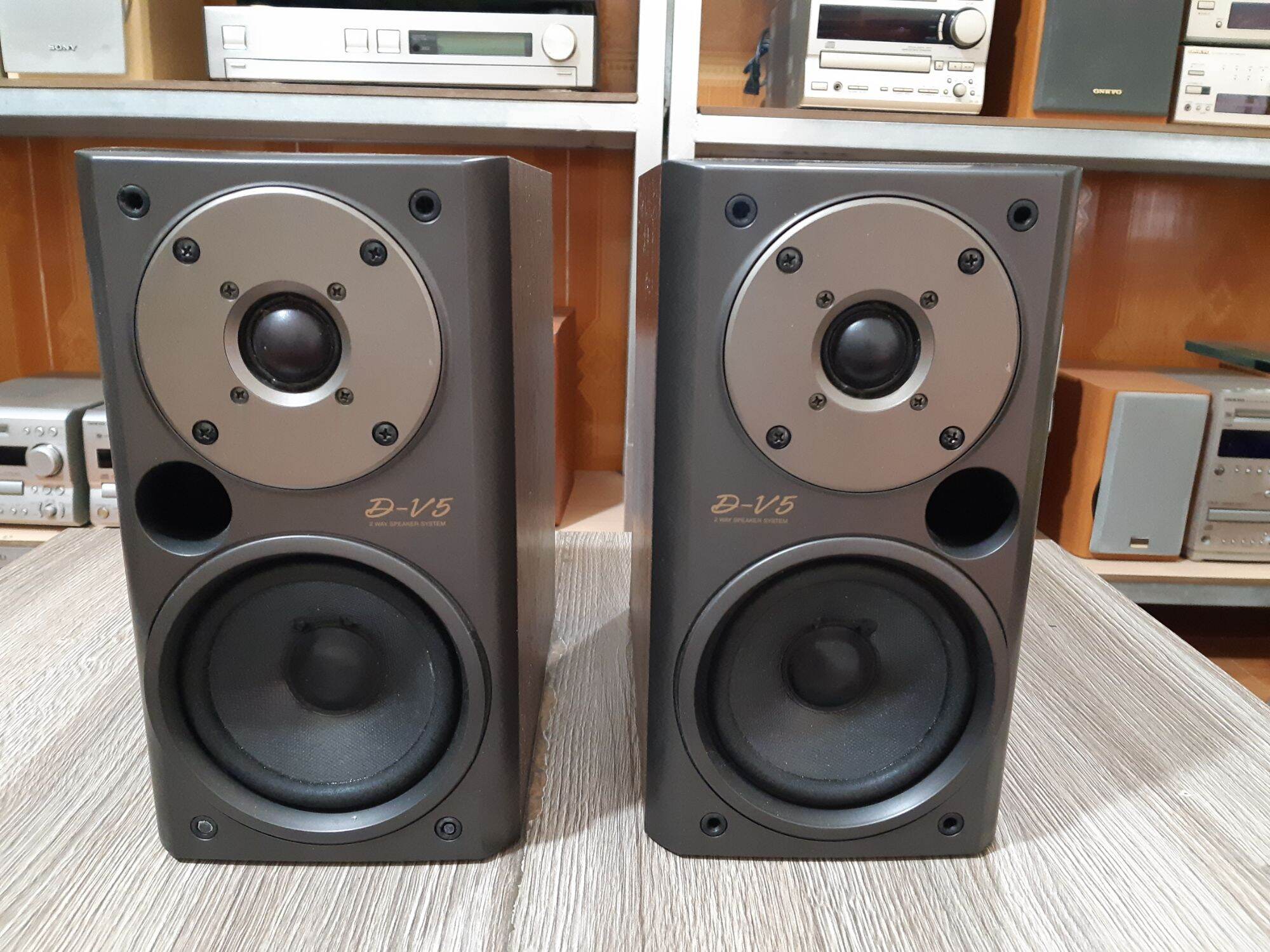 Loa Onkyo V5 bãi đẹp