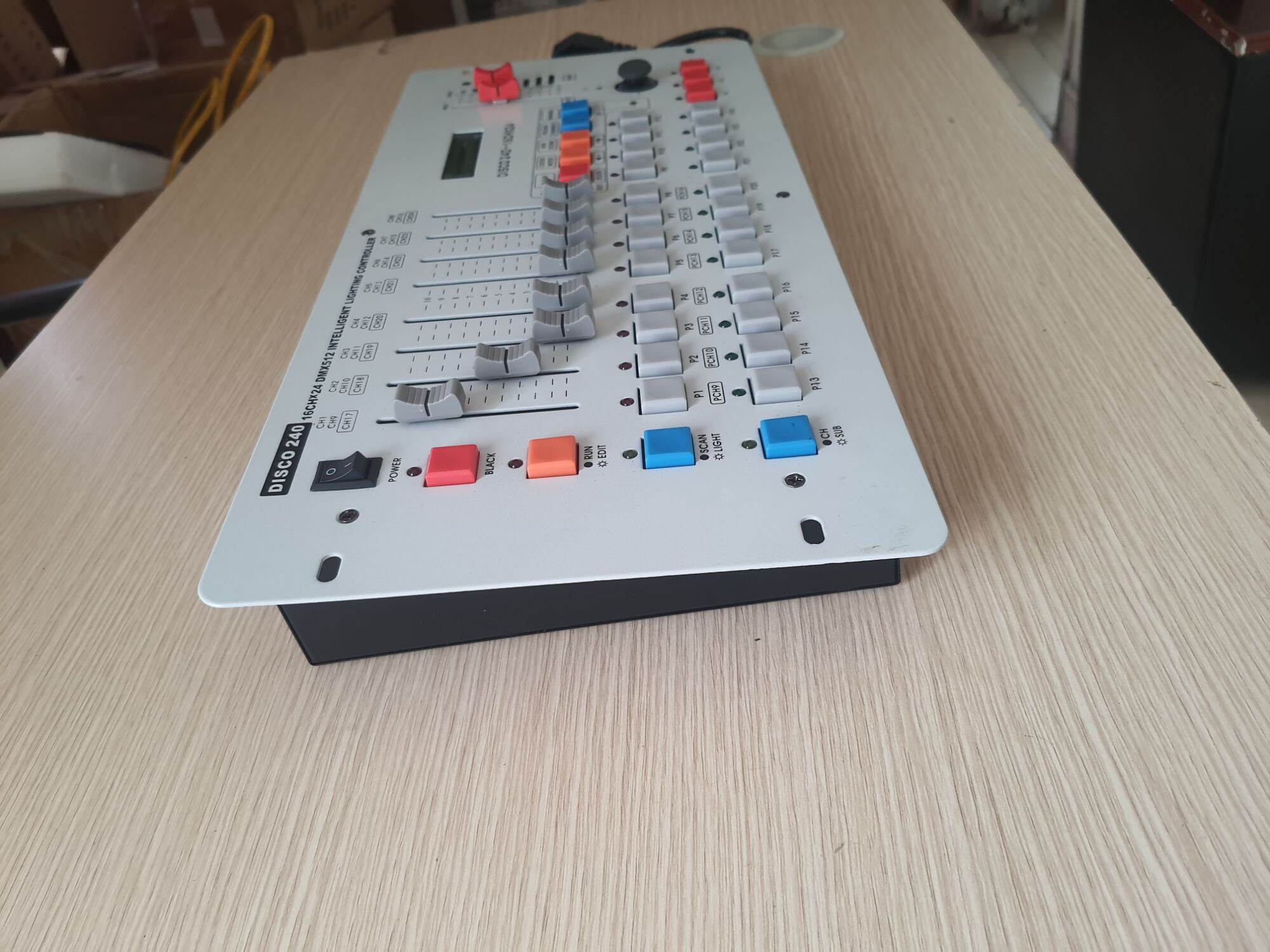 Bàn điều khiển đèn sân khấu Disco 240