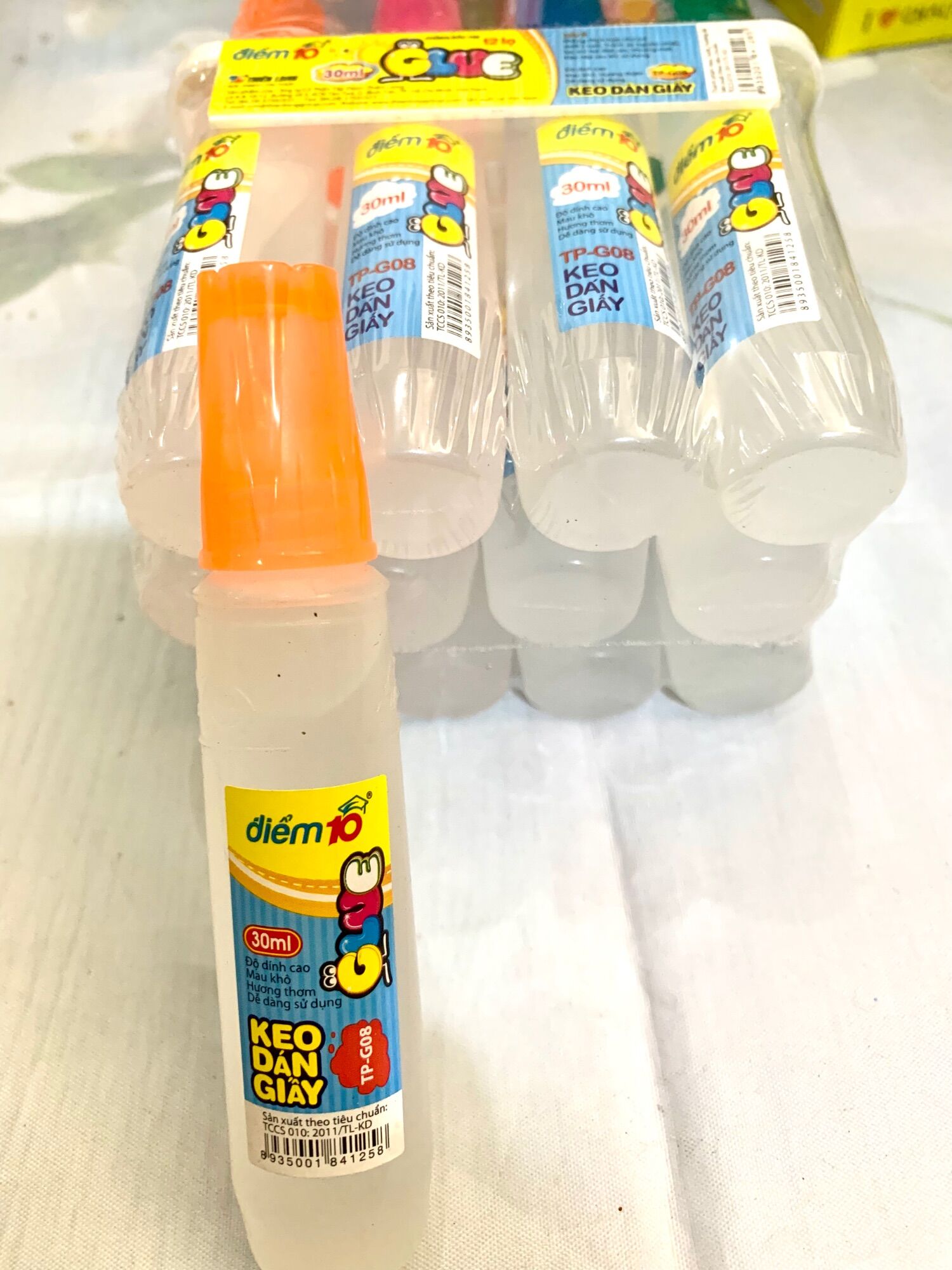 Sét 12 lọ Hồ dán nước