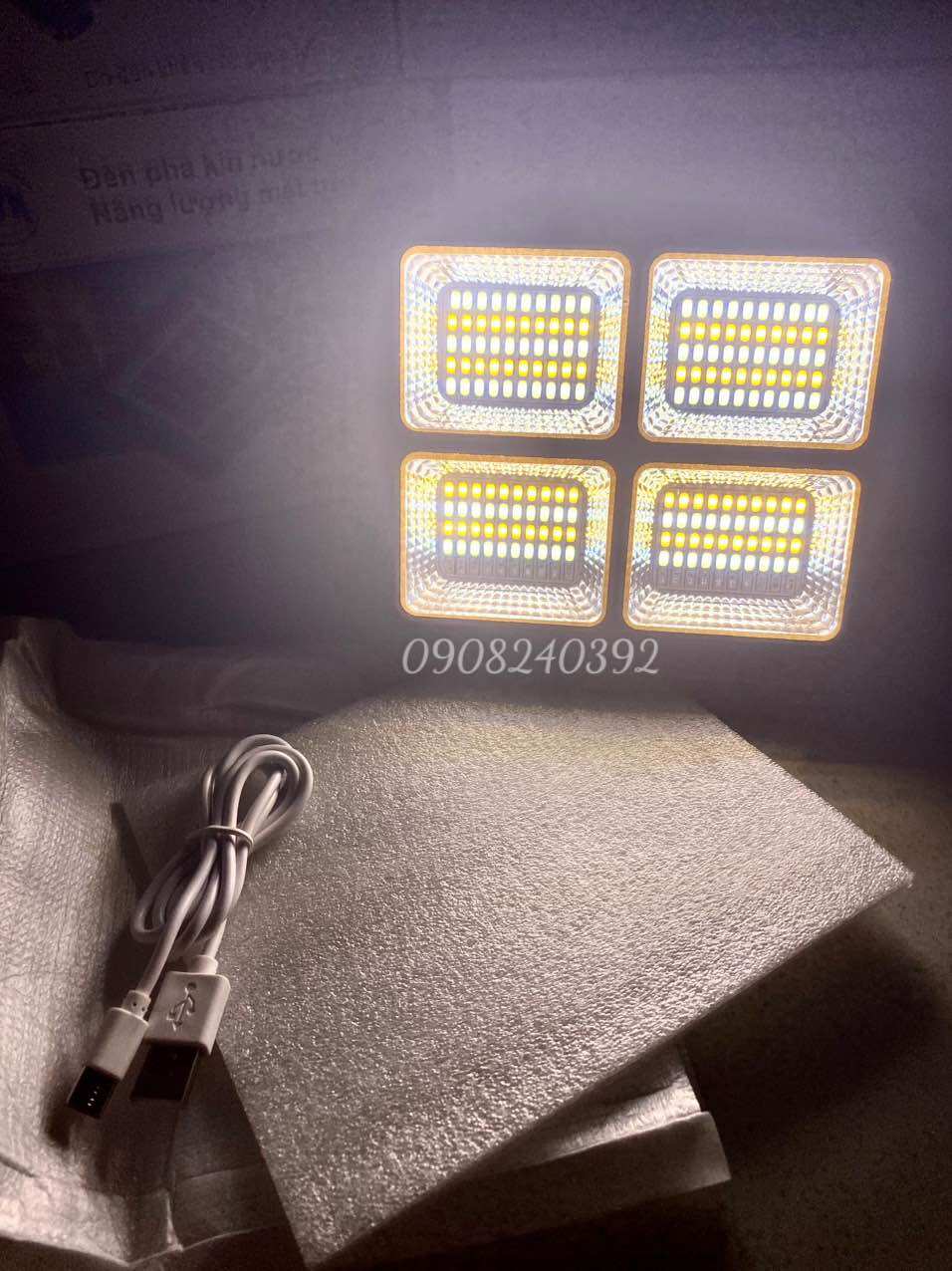 ✨ Đèn Pha Sạc Năng Lượng Mặt Trời D7 - 50W
