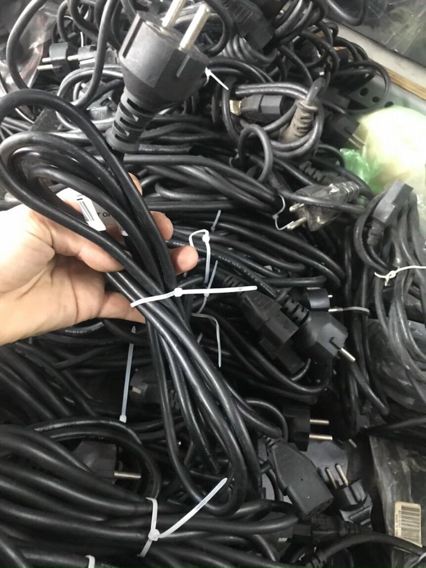 dây nguồn 1m8 bãi