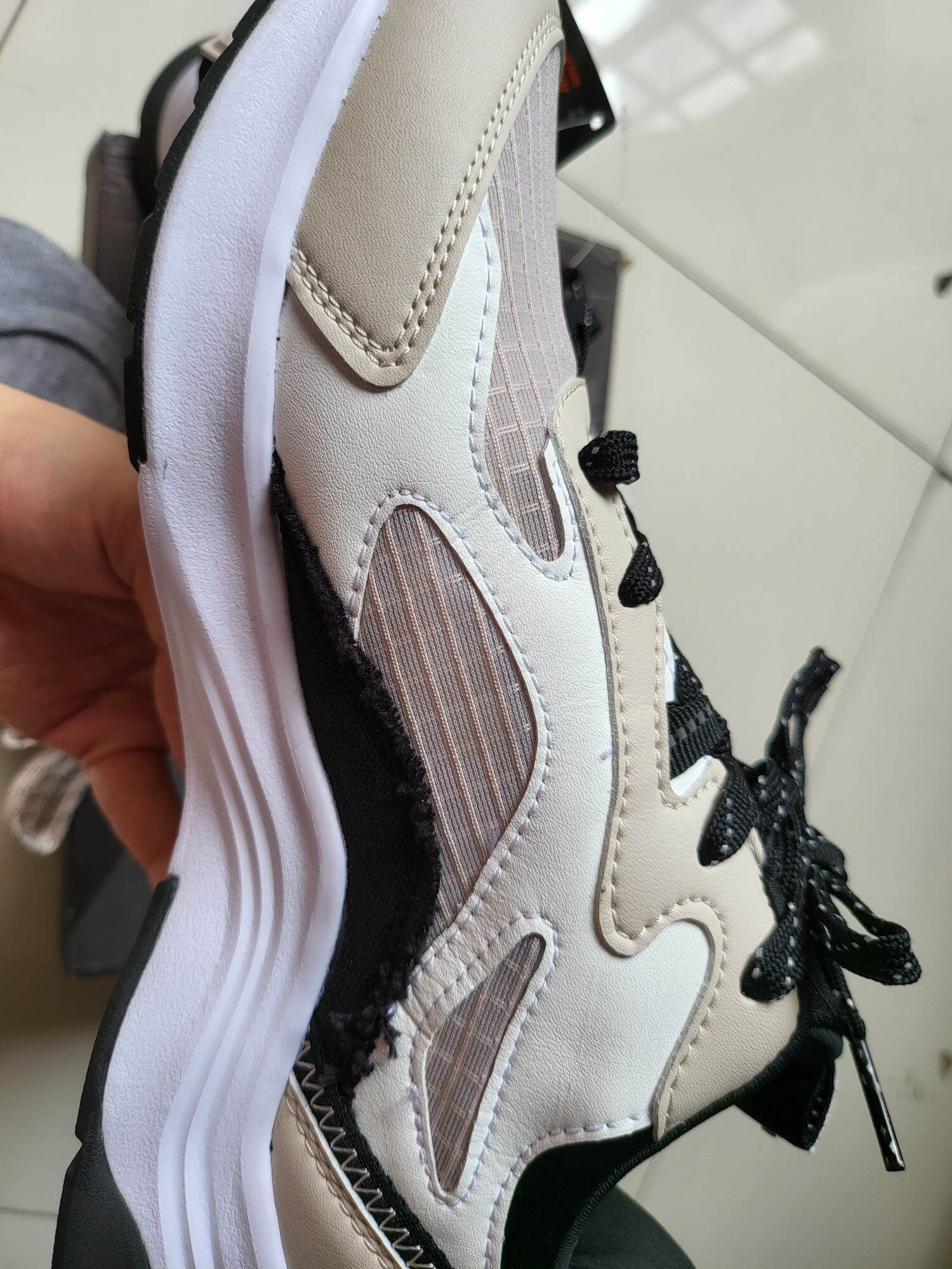 GIÀY SNEAKER NỮ  SIZE 39