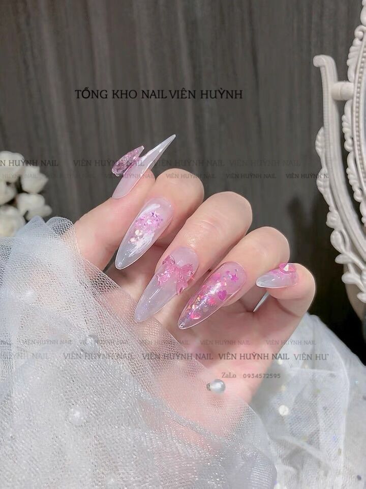 Nơ pha lê nail , set 50 cái phụ kiện gắn móng hình nơ