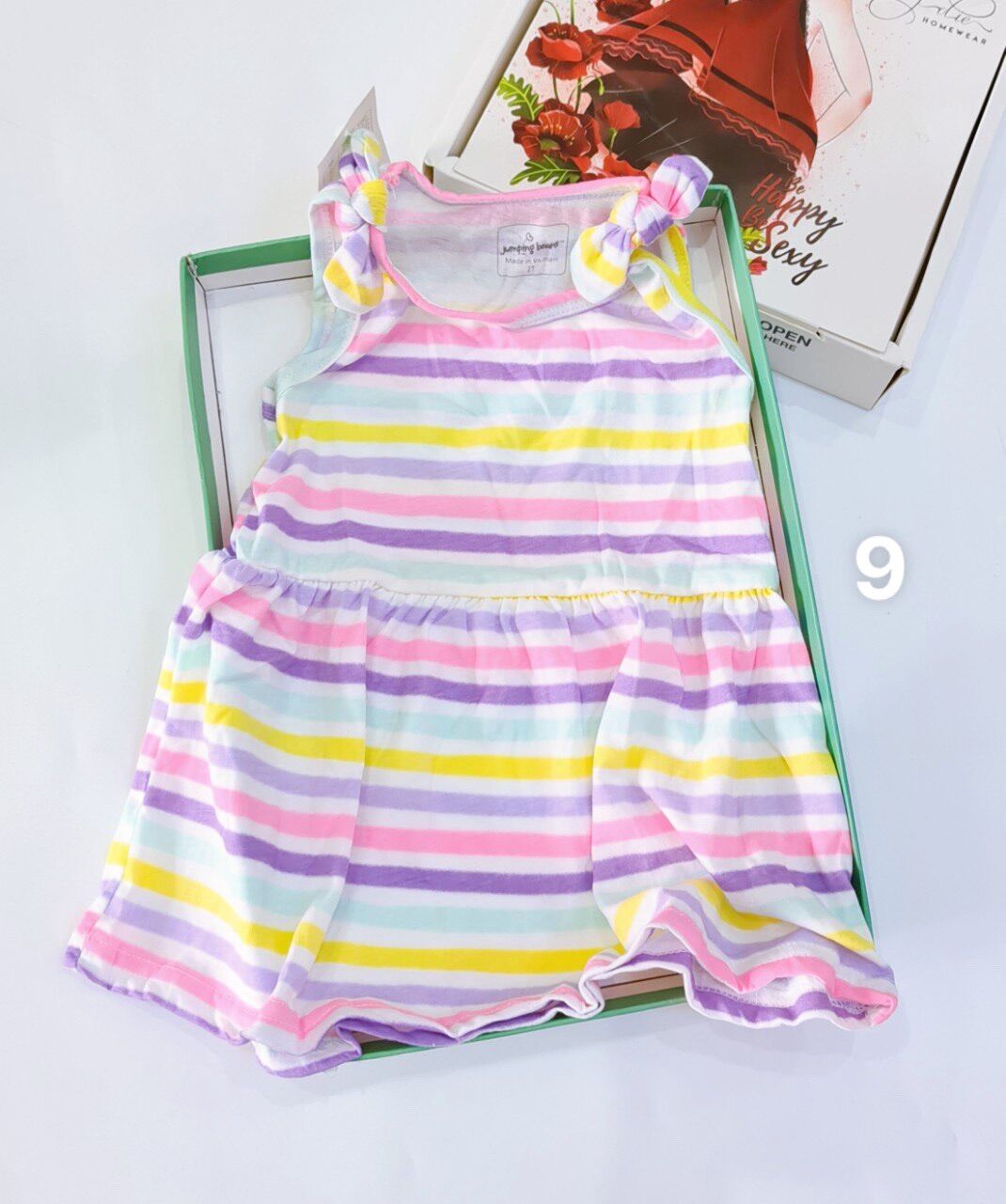 Đầm sát nách nơ vai Jumping Beans bé gái