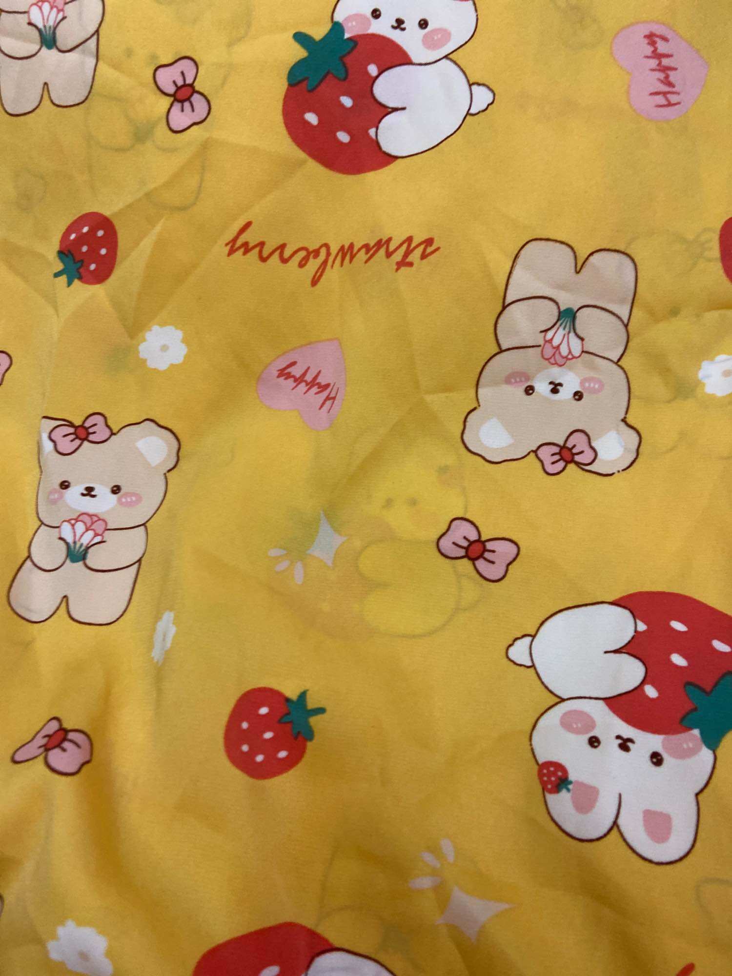 60cm vải lụa mango nền vàng xinh may bộ váy áo khổ 1m45