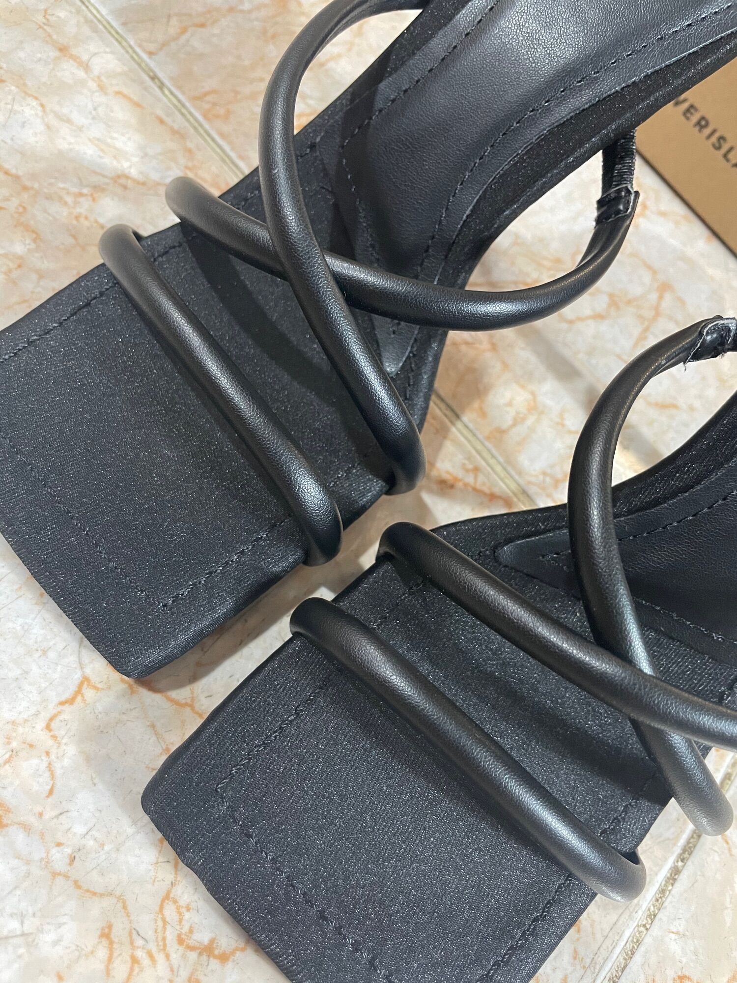 Giày River Island Dư Xịn Đan Chéo Đế Êm Size 36 ( Có Sẵn )