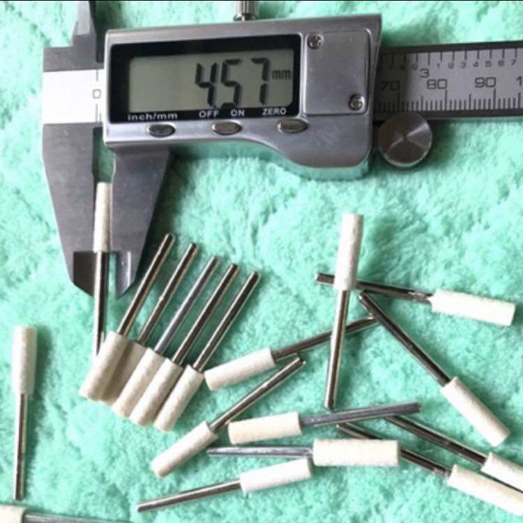 Trụ nỉ đánh bóng 4mm cán 3mm