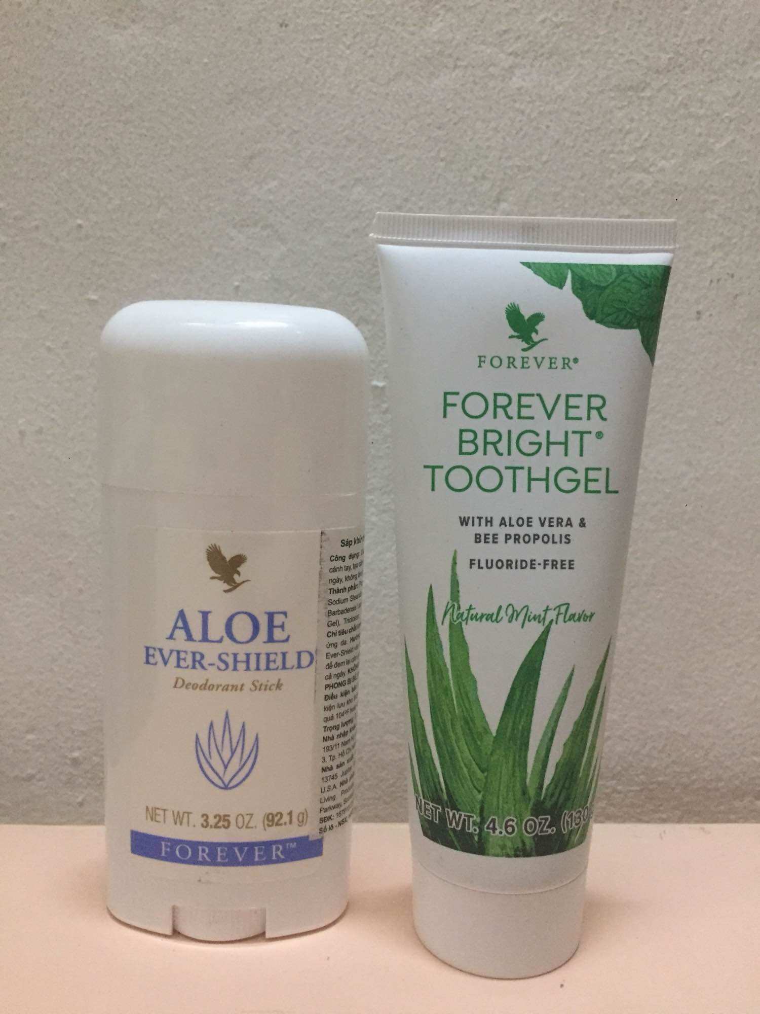 Combo kem đánh răng lô hội + sáp khử mùi 028+067