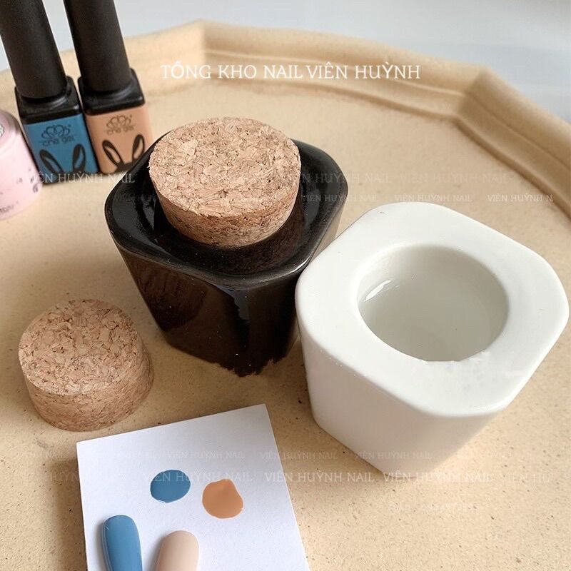 Cốc đựng dung dịch , đựng chất lỏng làm nail