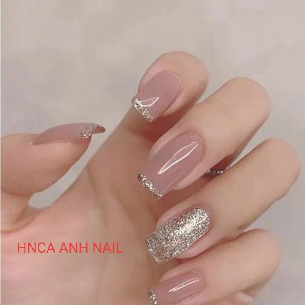 Nail box thiết kế giá rẻ bộ móng tay sơn gel nhũ viềng úp vuông đủ size fom chuẩn y hình [ kèm keo dán móng]