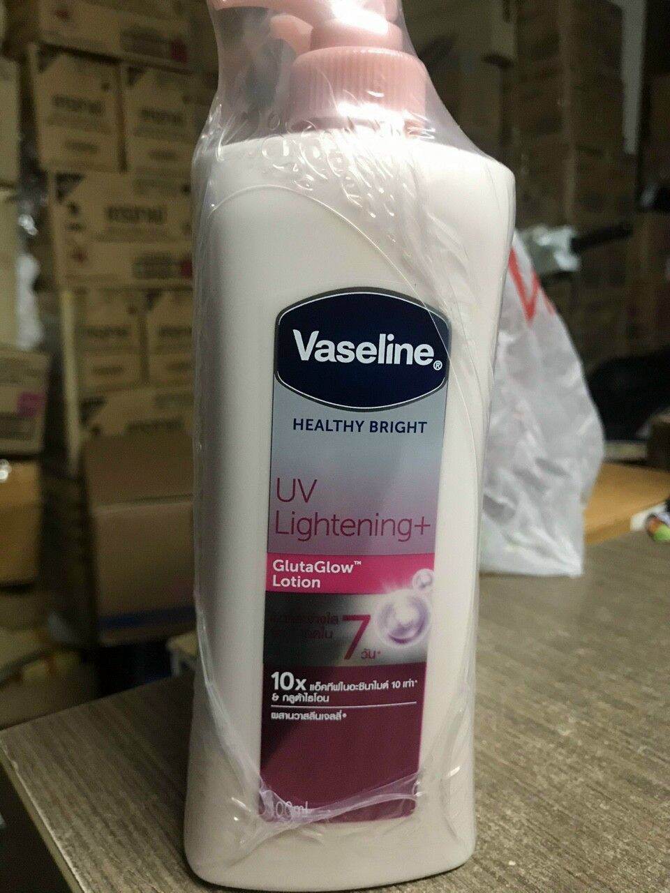 Kem dưỡng da toàn thân Vaseline 400ml