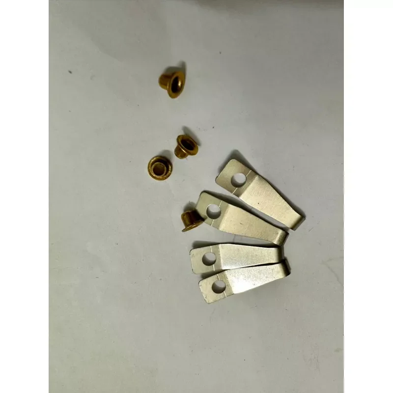 LƯỠI GÀ ZIPPO KÈM CHỐT