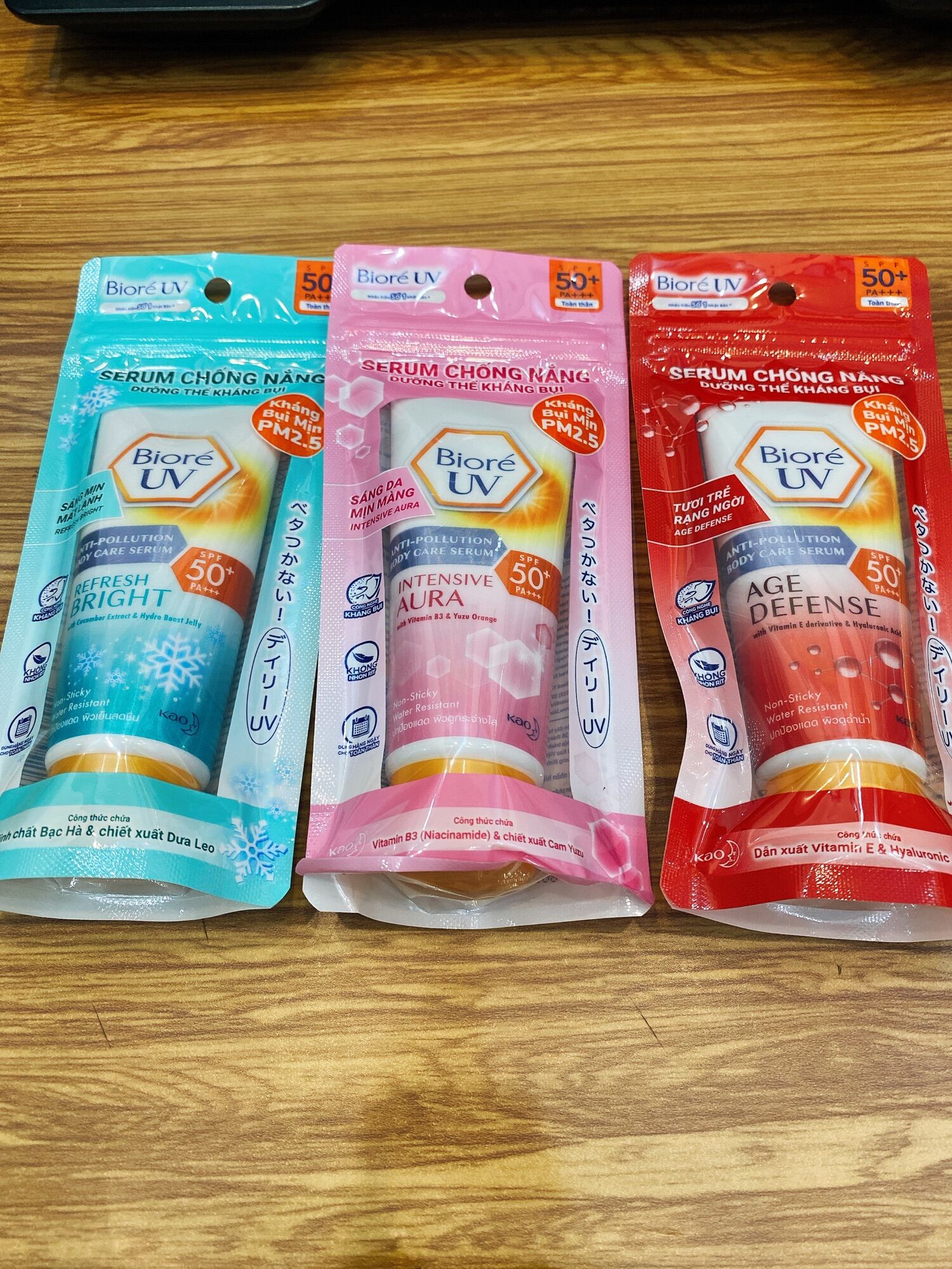 BIORÉ UV Serum Chống Nắng Dưỡng Thể Kháng Bụi Trắng Tuýp 50ML(mẫu mới) SPF50+PA+++