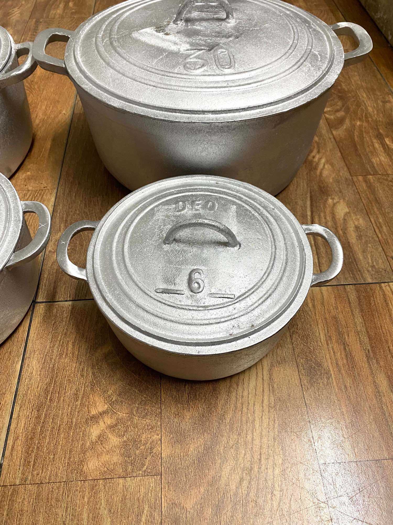Nồi gang nấu cơm cháy đúc thủ công làng nghề đk 19-30cm