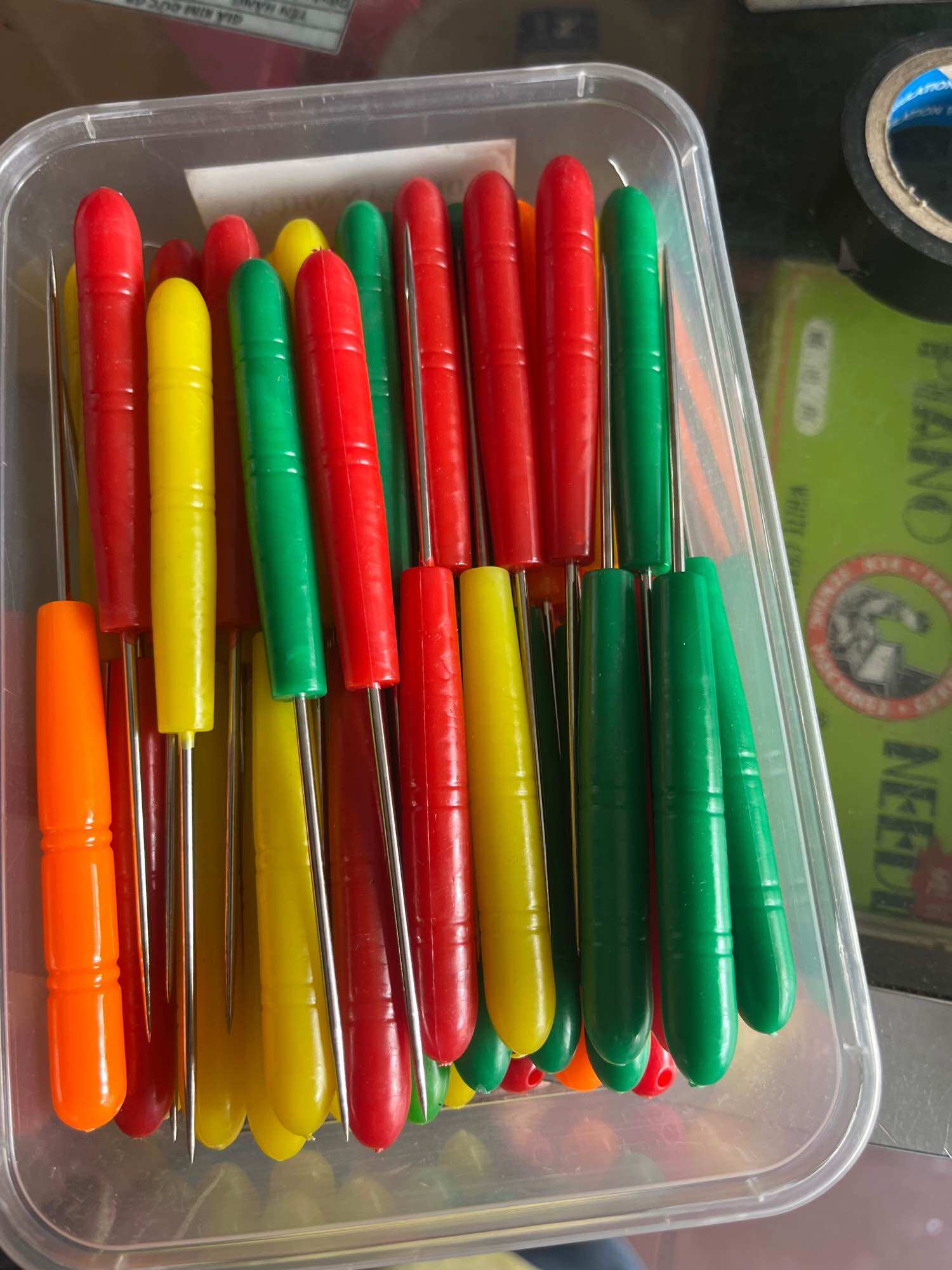 (C0Mbo 10 Pieces) Fabric Awl with Plastic Handle for Marking