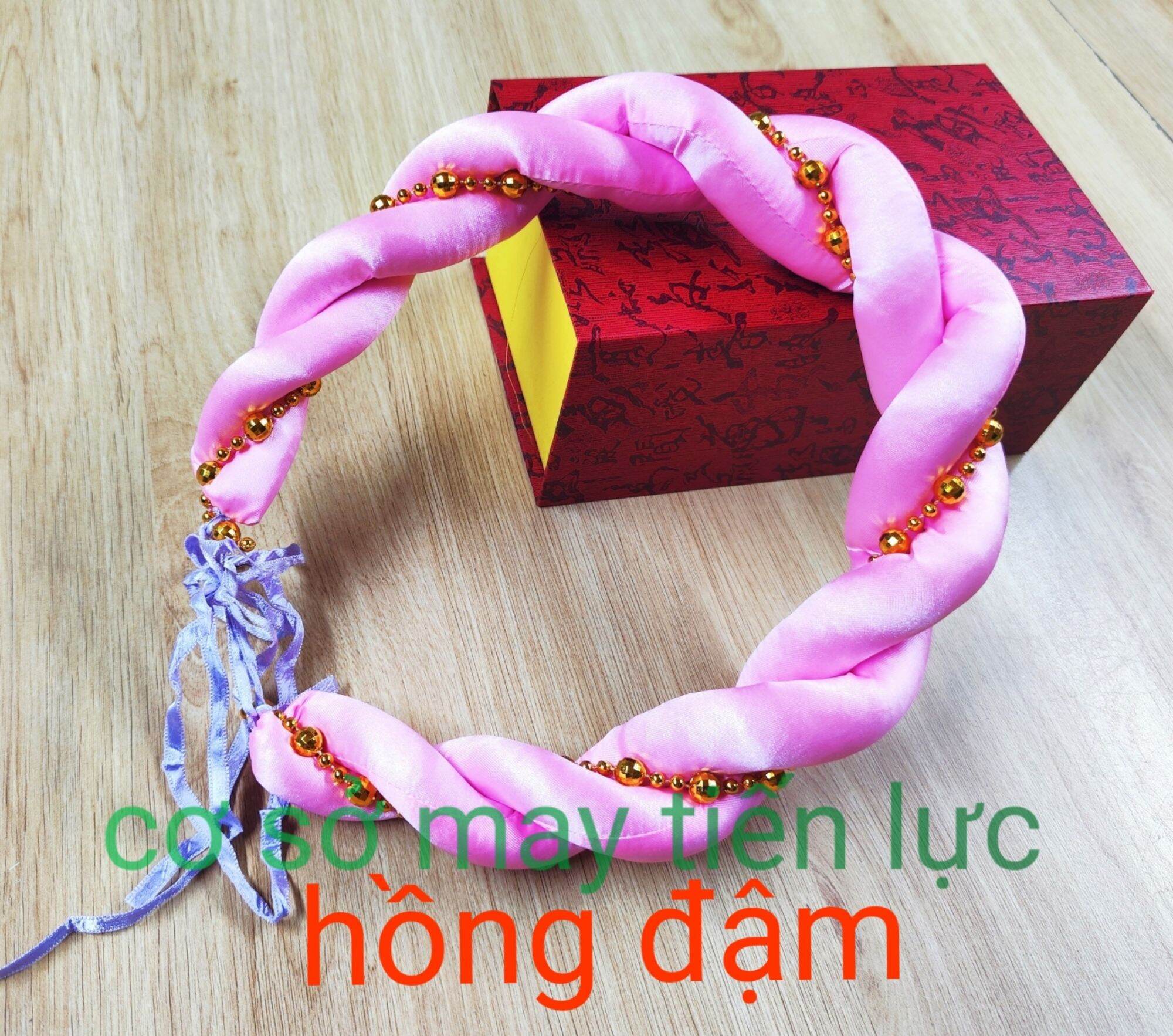 mấn đội đầu