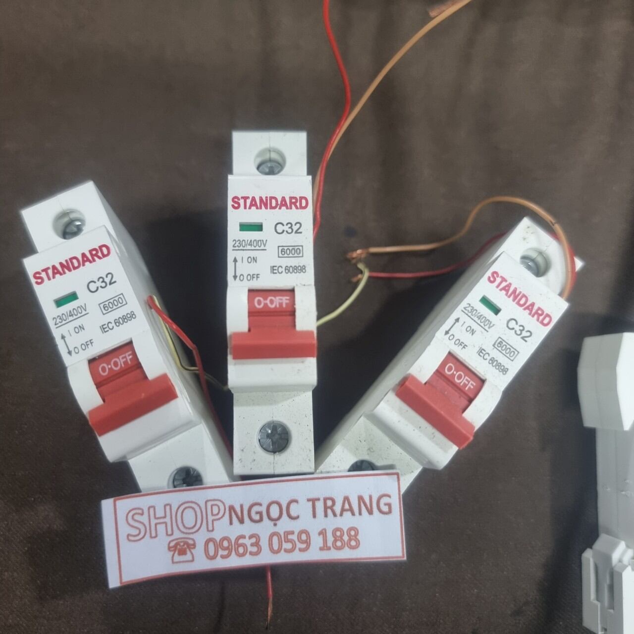 Aptomat 1Pha C50A Có Cuộn Hút Bên Trong Dùng Cho Ổn Áp Lioa Giá 1 cái