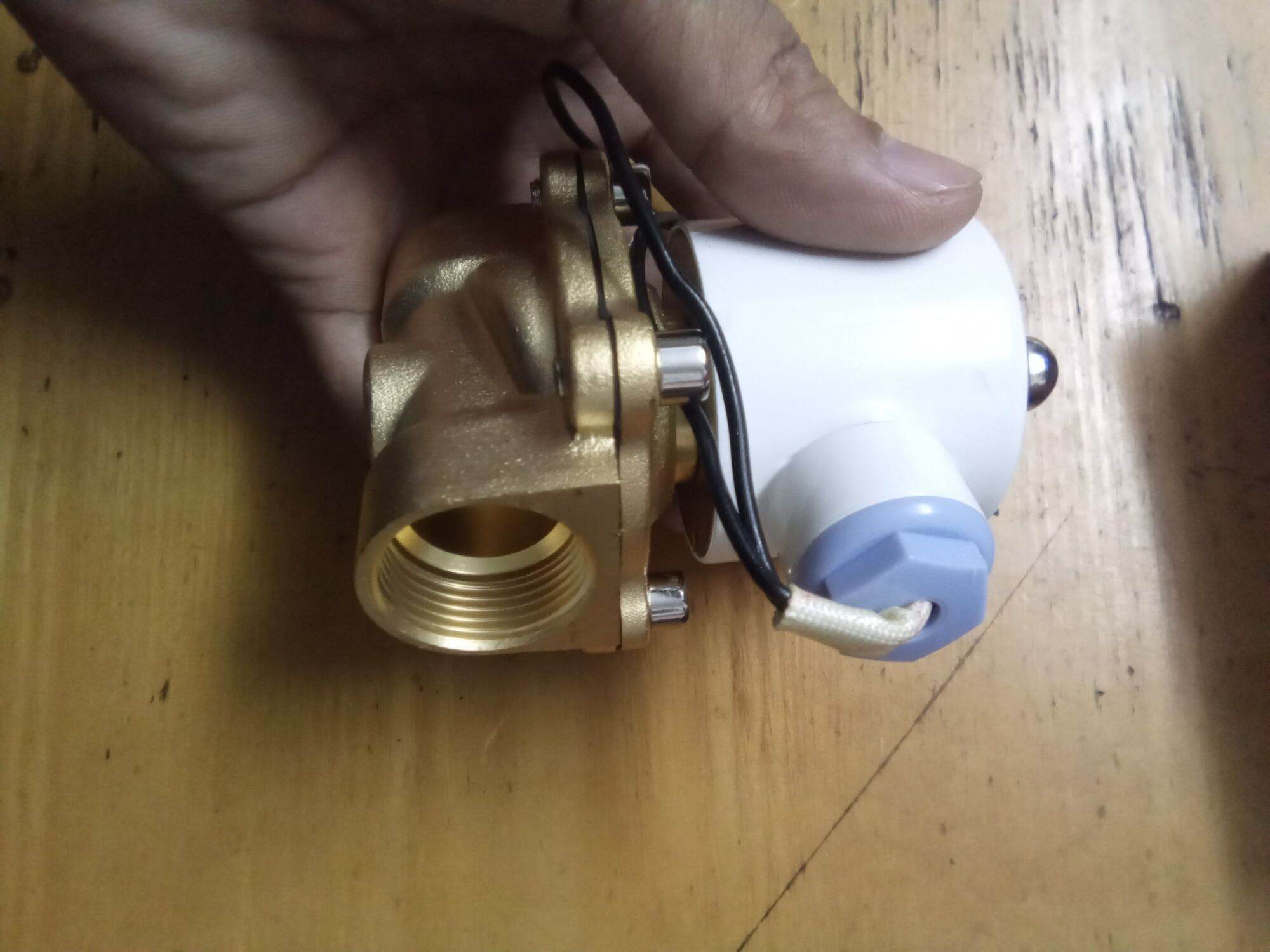 Van điện từ UNi-D Uw -20, Quận hút 220VAC, size 3/4