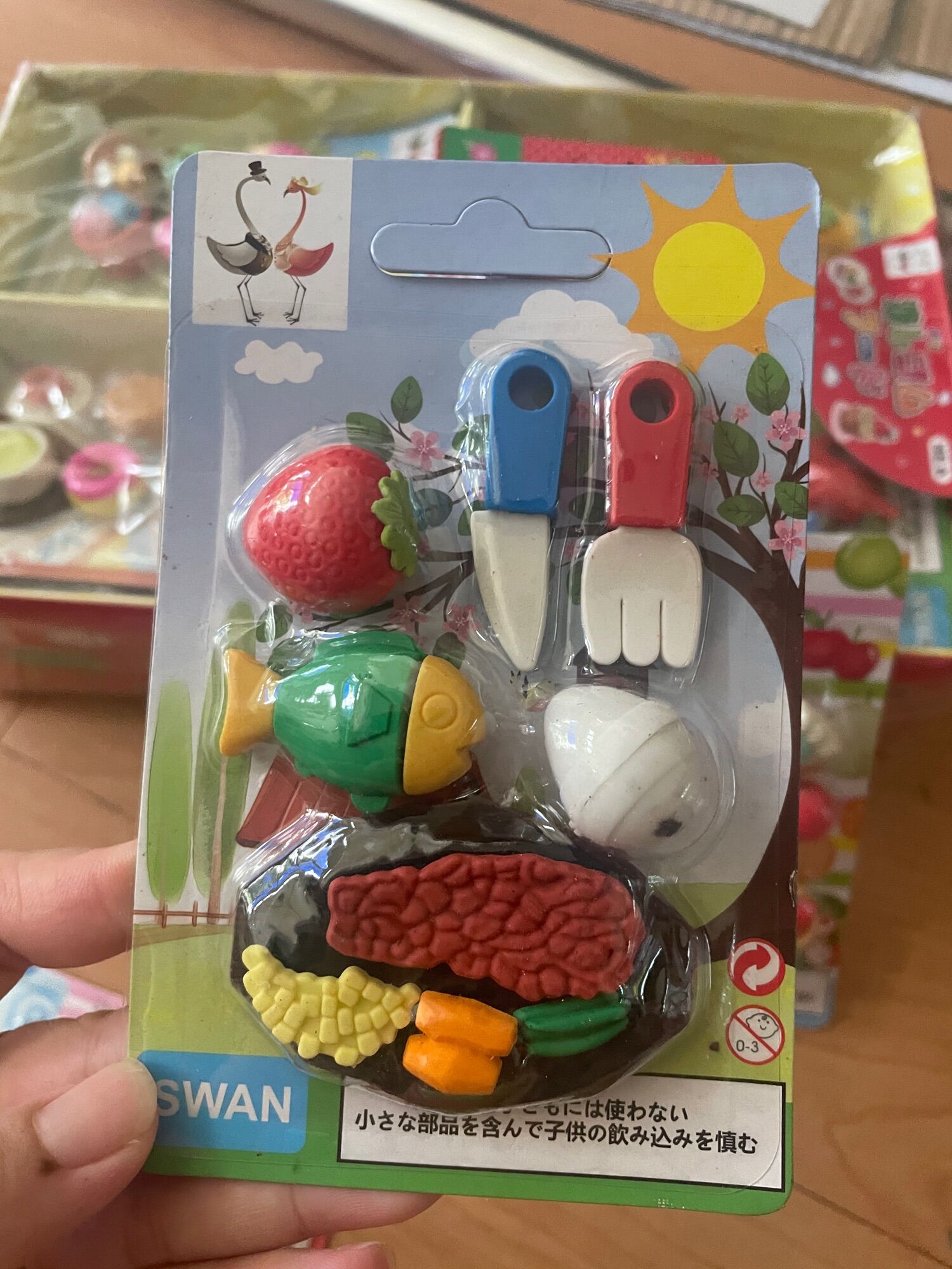 Set 2 Vĩ Gôm Nhiều Hình Ngộ Nghĩnh Cho Bé