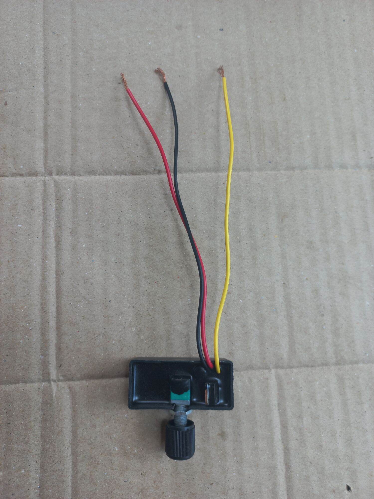 Điều tốc 12v - 10a - chiết áp 12V