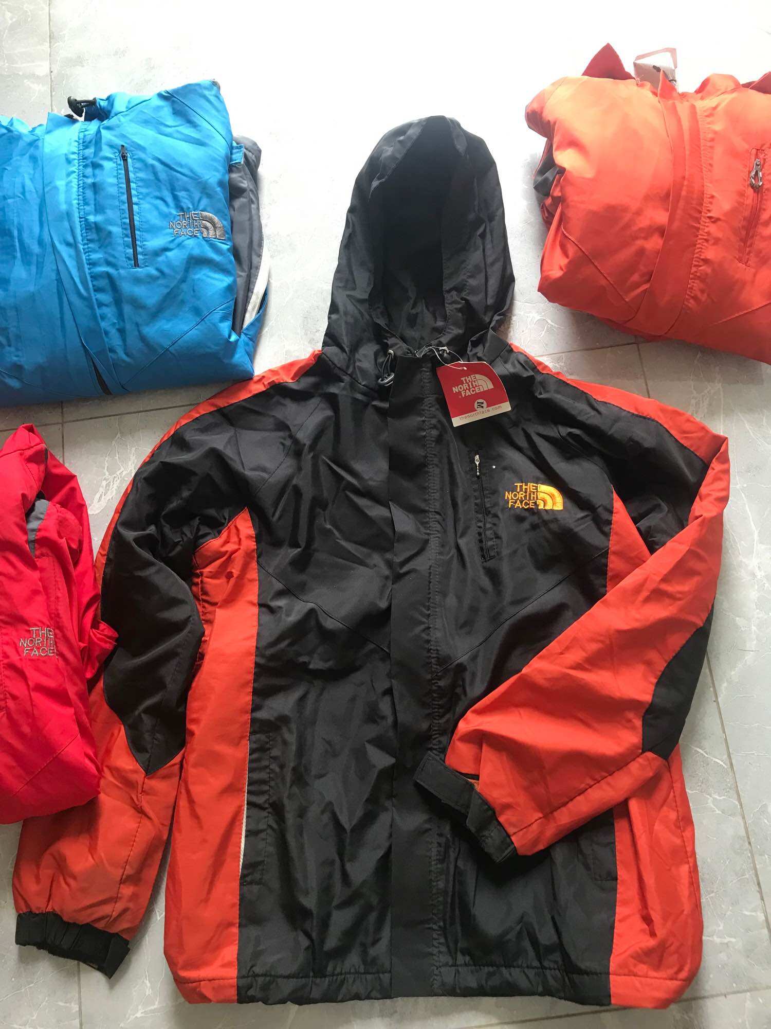 Áo Khoác chống nước THE NORTH FACE size M,XL