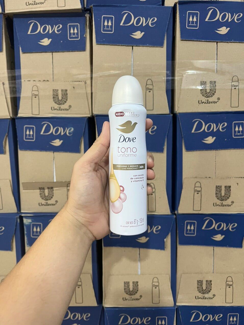 Xịt khử mùi dove 150ml