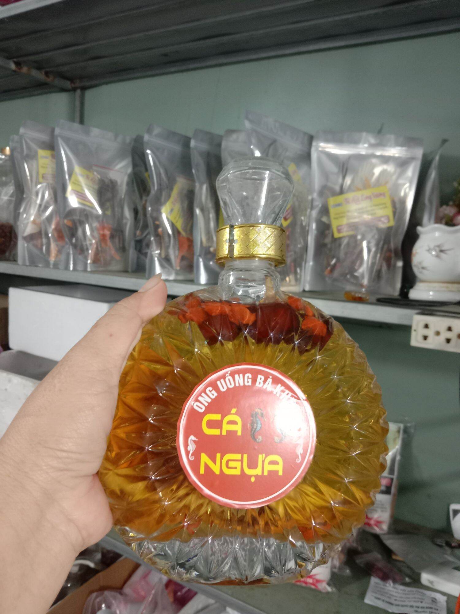 cá ngựa ngâm sẵn chai XO 650ml