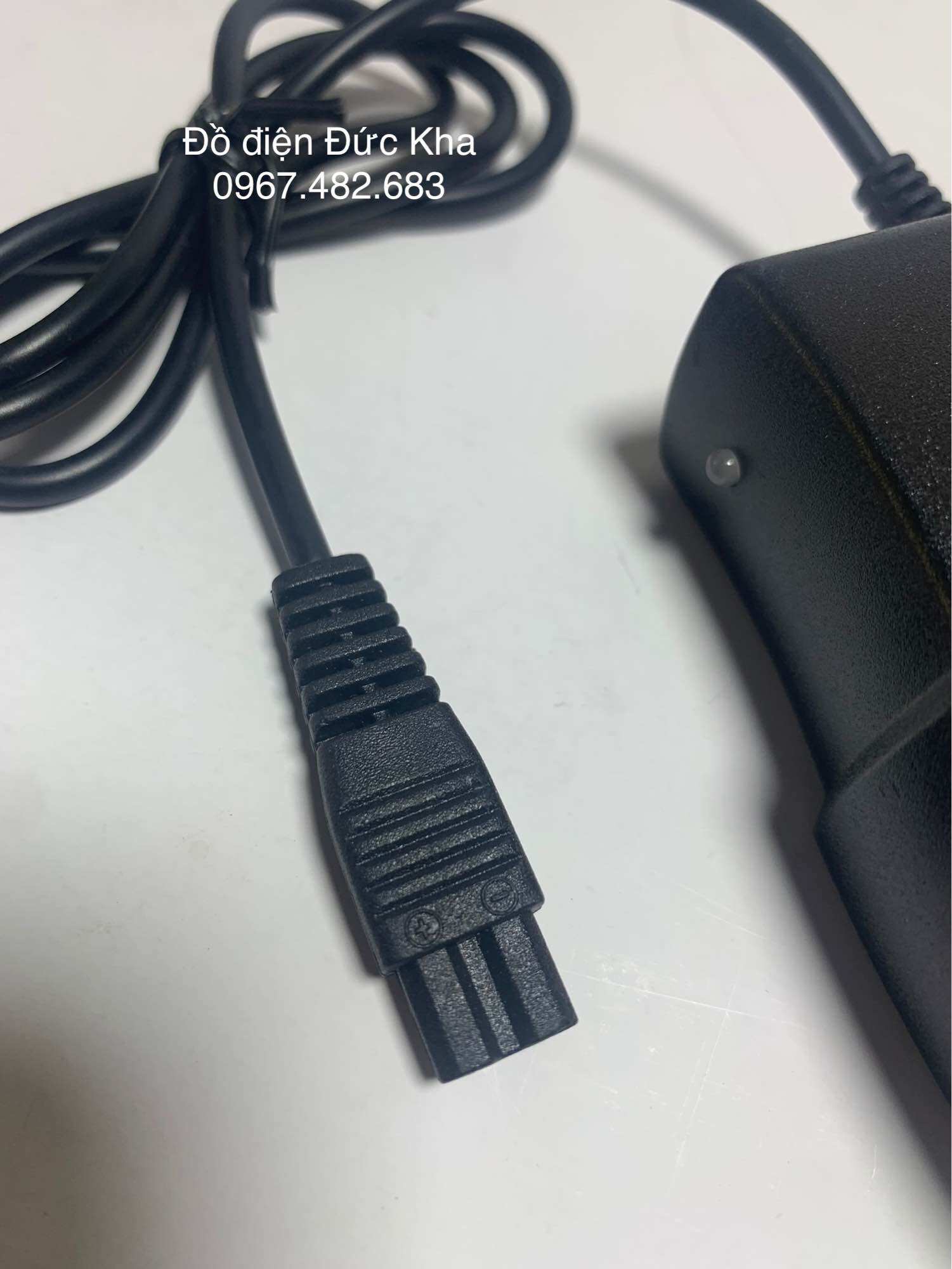 Cục sạc chính hãng đèn pin đội đầu K25
