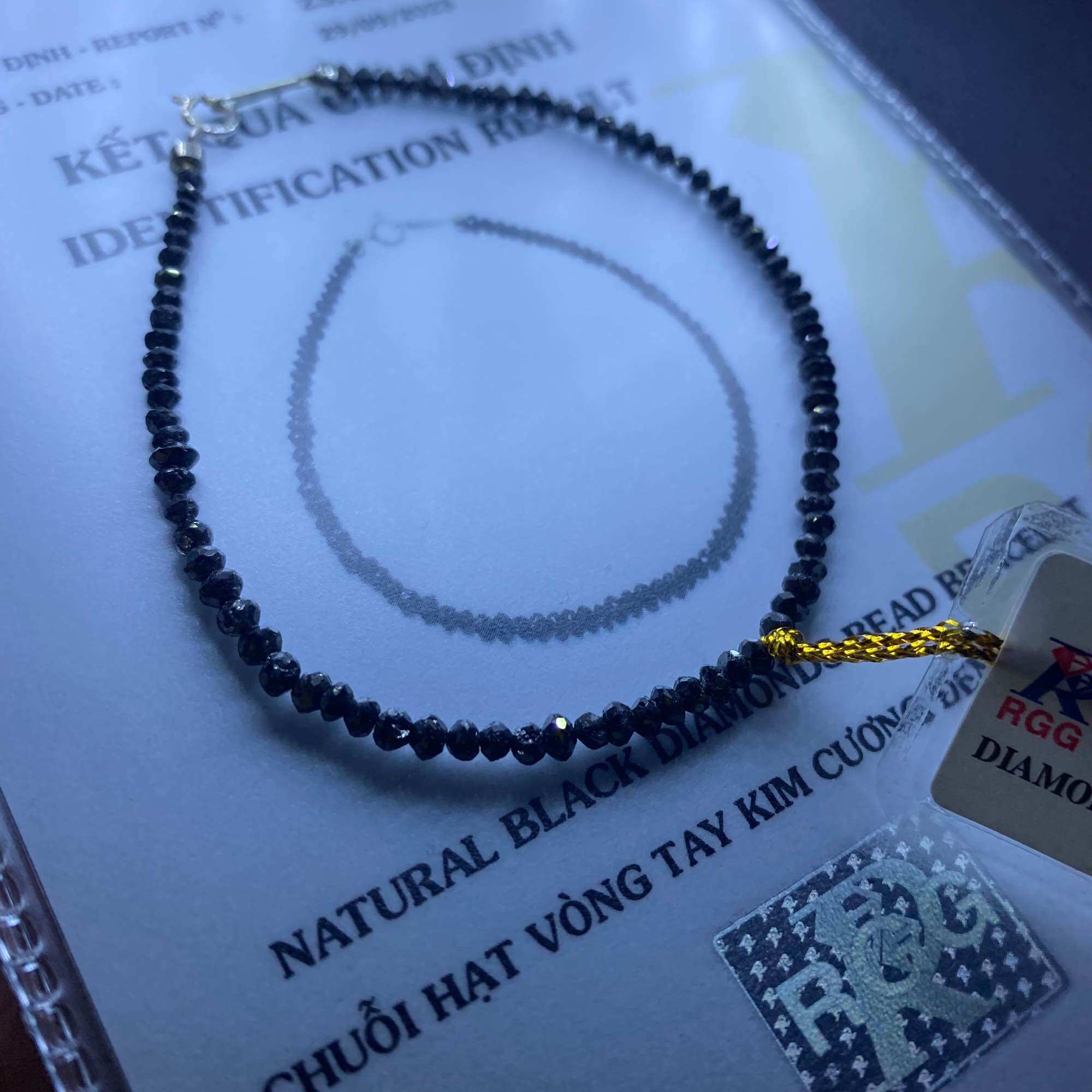 185-VÒNG TAY CHUỖI KIM CƯƠNG ĐEN ( THIÊN NHIÊN ) HỘT 2ly 2 đến 3 ly , dài 18.5 c m.
