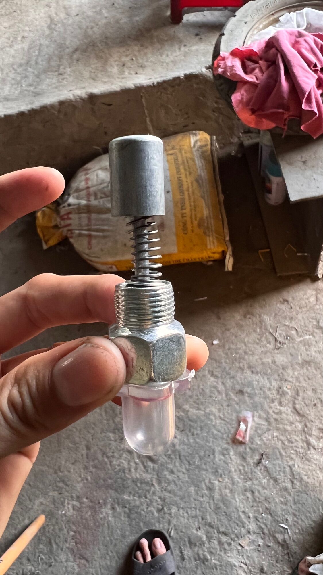 Báo nhớt máy D15,D24