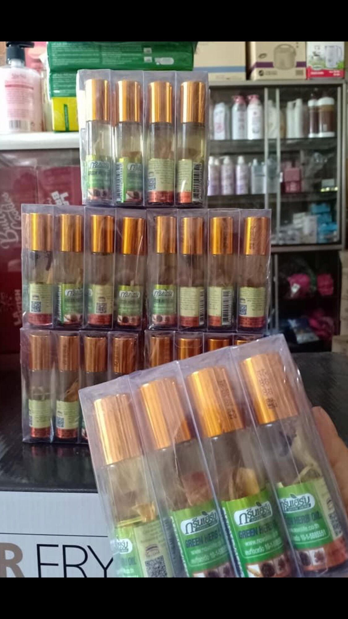 1 chai dầu thái lăn nhân sâm thái lan